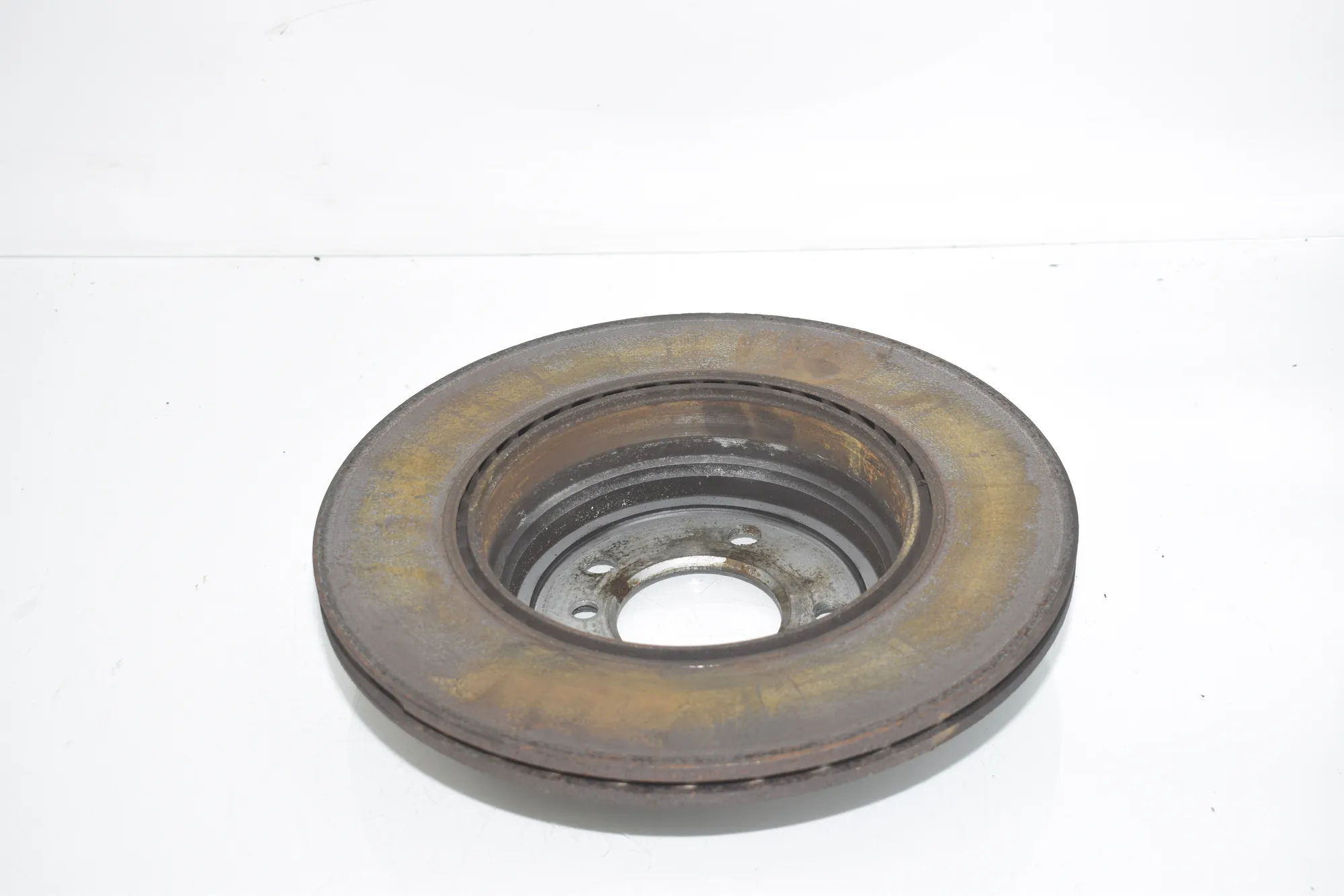 Rear Left Brake Disc – OEM 6864899 · BMW 3 Touring (F31) 330 d xDrive 2014 – 4