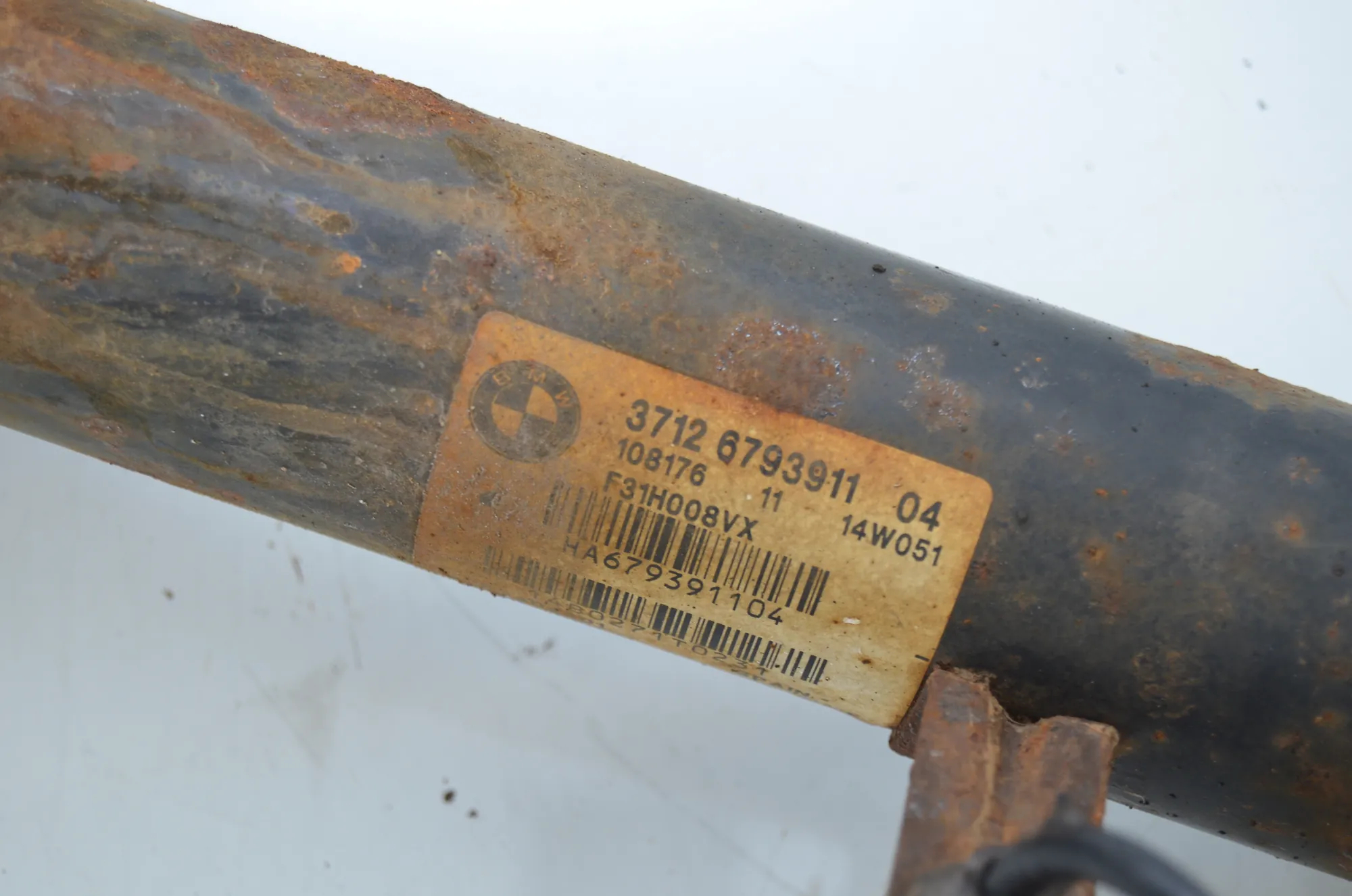 Rear Left Shock Absorber – OEM 6793911 · BMW 3 Touring (F31) 330 d xDrive 2014 – 4