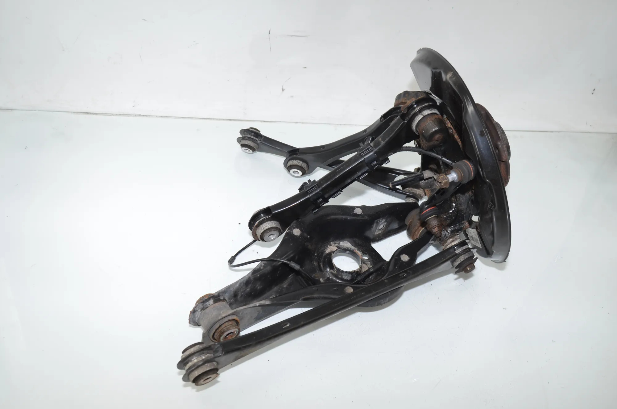 Rear Right Wheel Hub – OEM 6792524 · BMW 3 Touring (F31) 330 d xDrive 2014 – 3