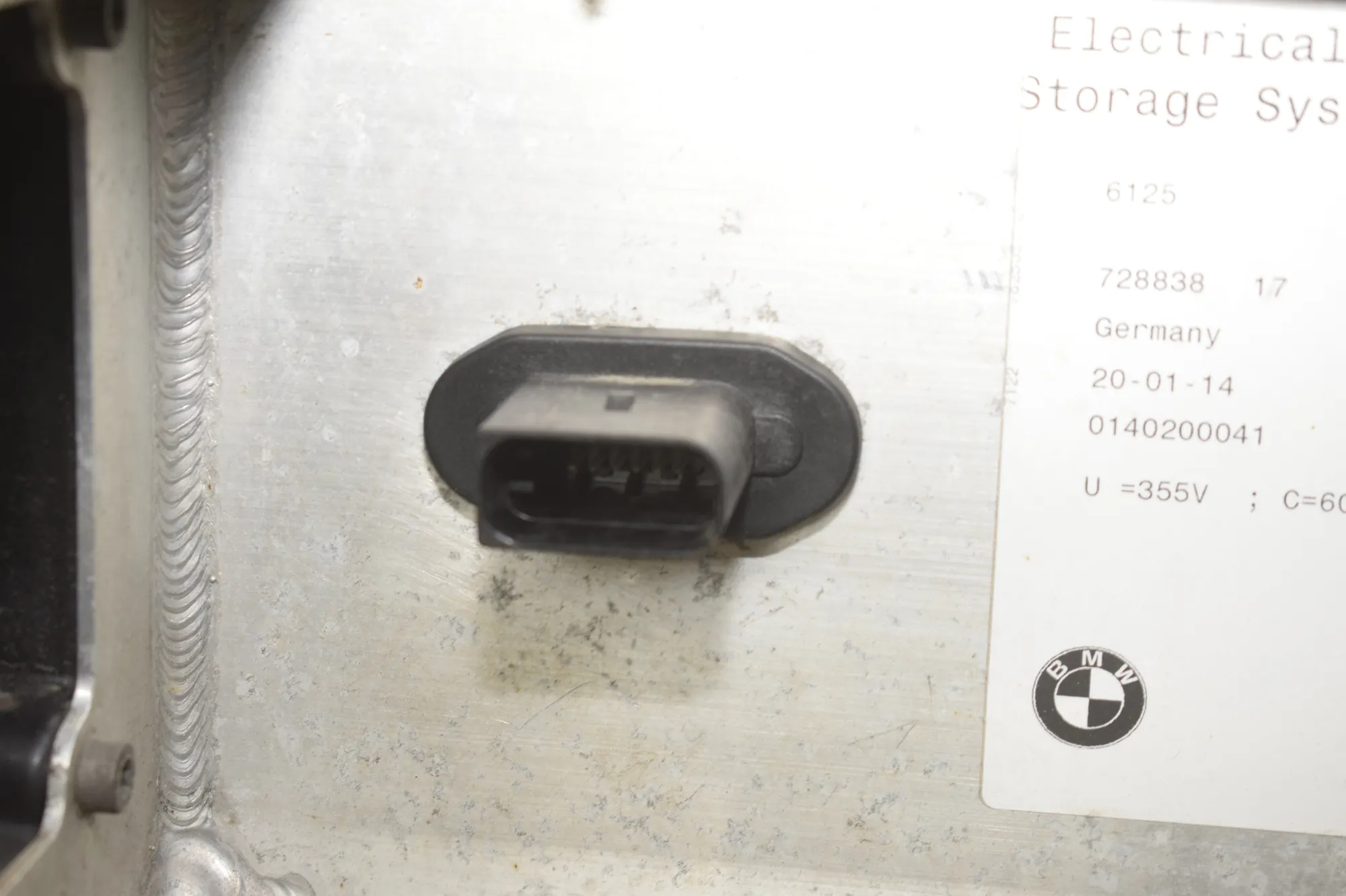 Battery – OEM 728838 · BMW i3 (I01) Hybrid 2014 – 5