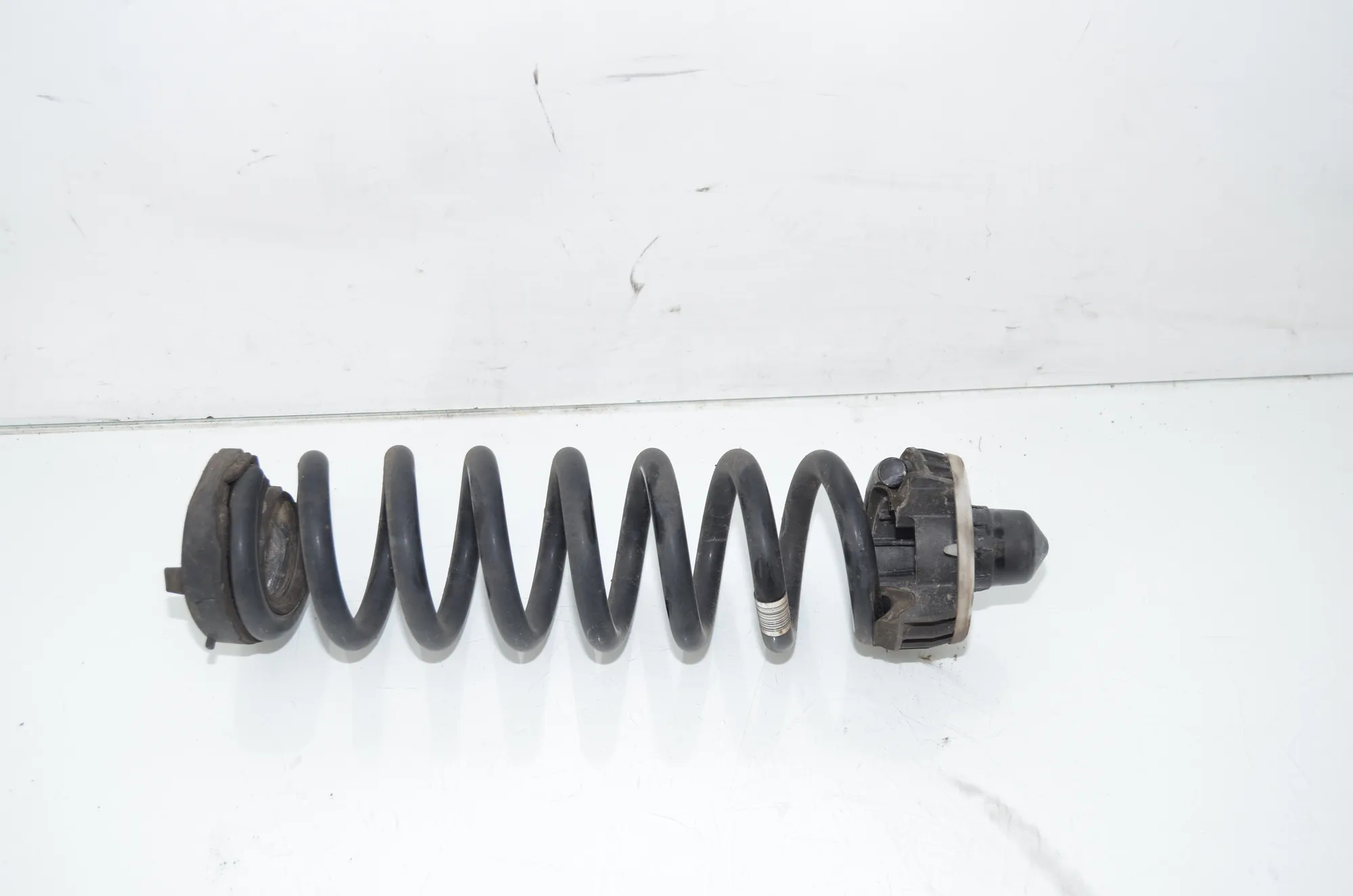 Rear Right Coil Spring – OEM 6898641 · BMW 3 Touring (G21) (2019 - -) 318 d 2021 – 3