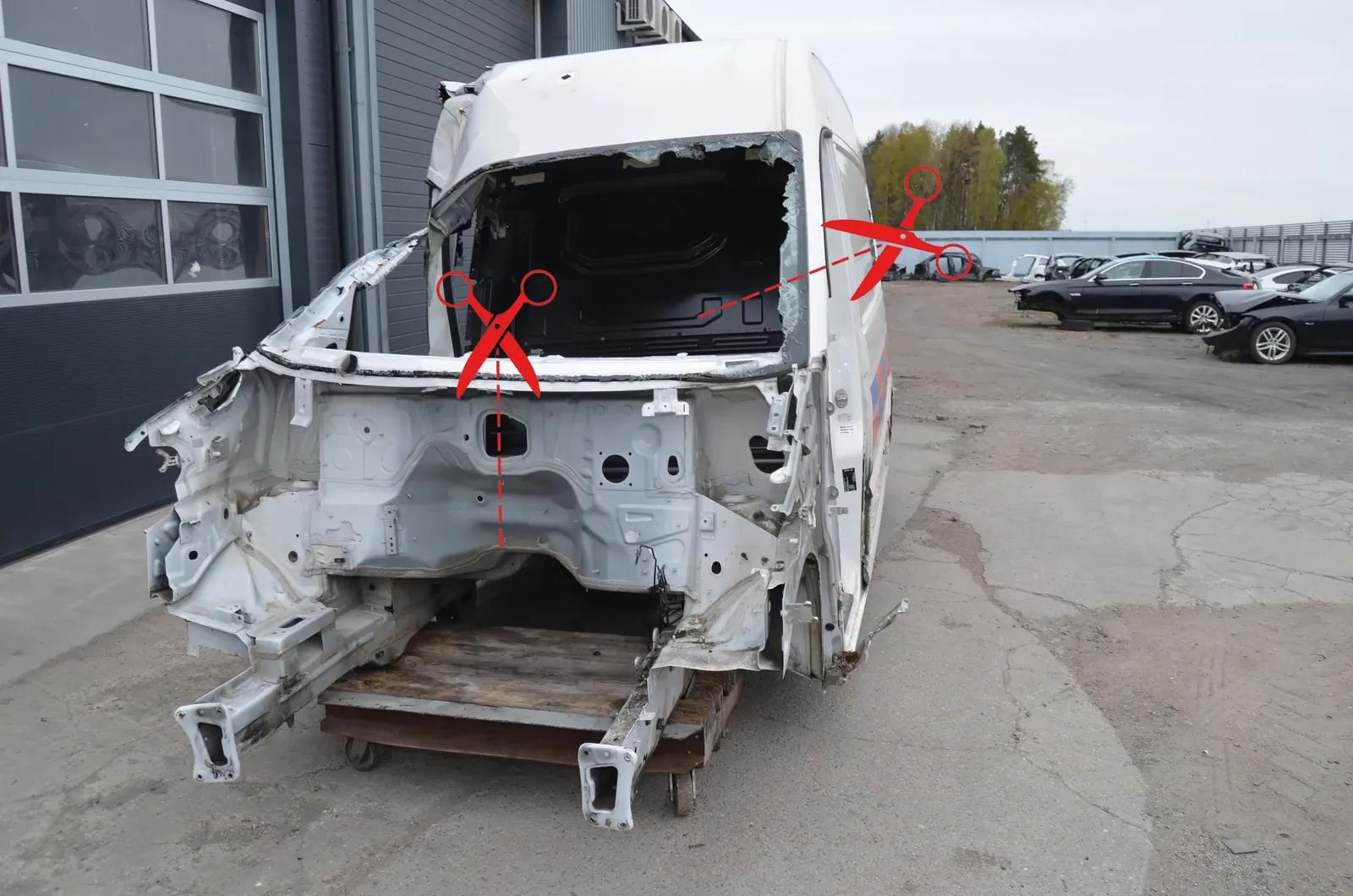 Front Left Quarter Panel · VW CRAFTER Furgon (SY_) (2016 - -) 2.0 TDI 2022