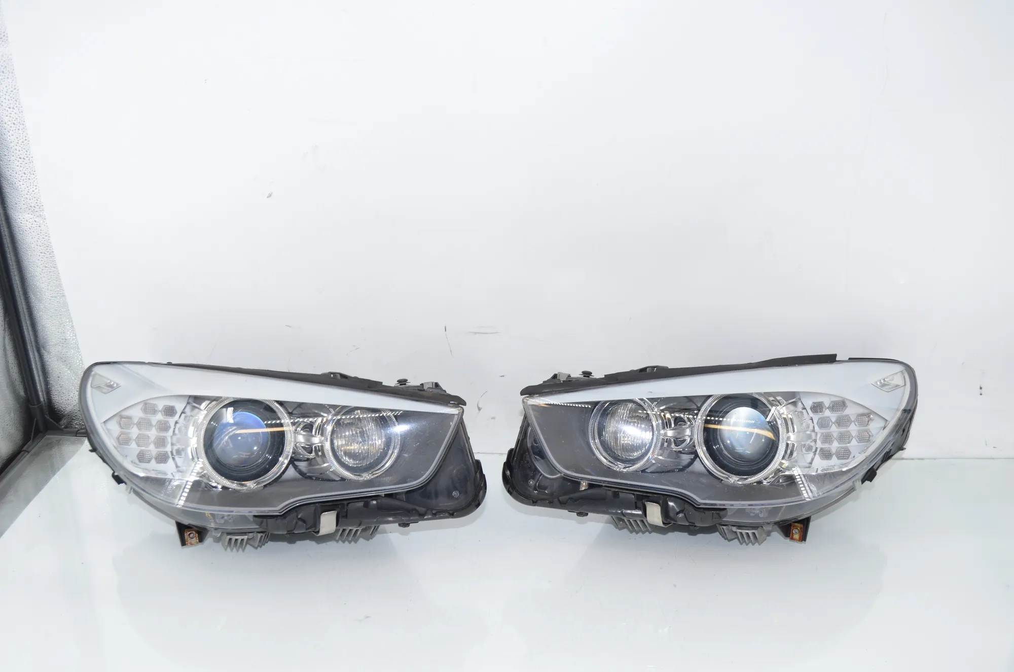 Front Headlight Set Kit – OEM 7262723 · BMW 5 Gran Turismo (F07) 530 d xDrive 2010 – 2