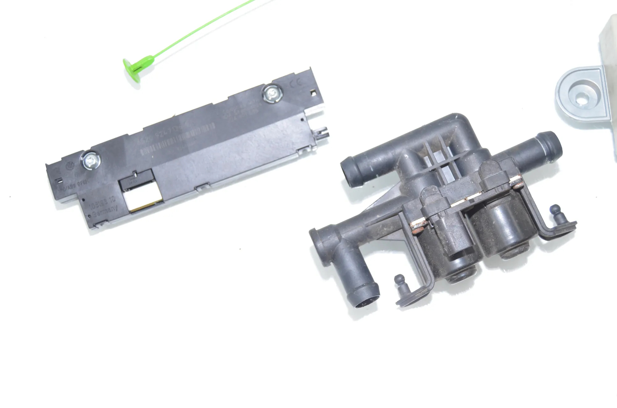 Other Control Units – OEM 6935024 · BMW 5 Gran Turismo (F07) 530 d xDrive 2010 – 2