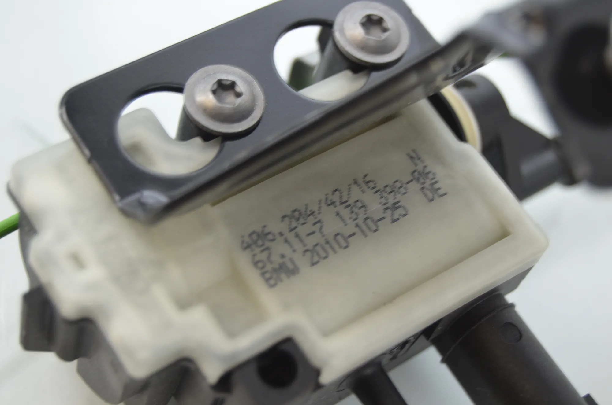 Other Control Units – OEM 6935024 · BMW 5 Gran Turismo (F07) 530 d xDrive 2010 – 8