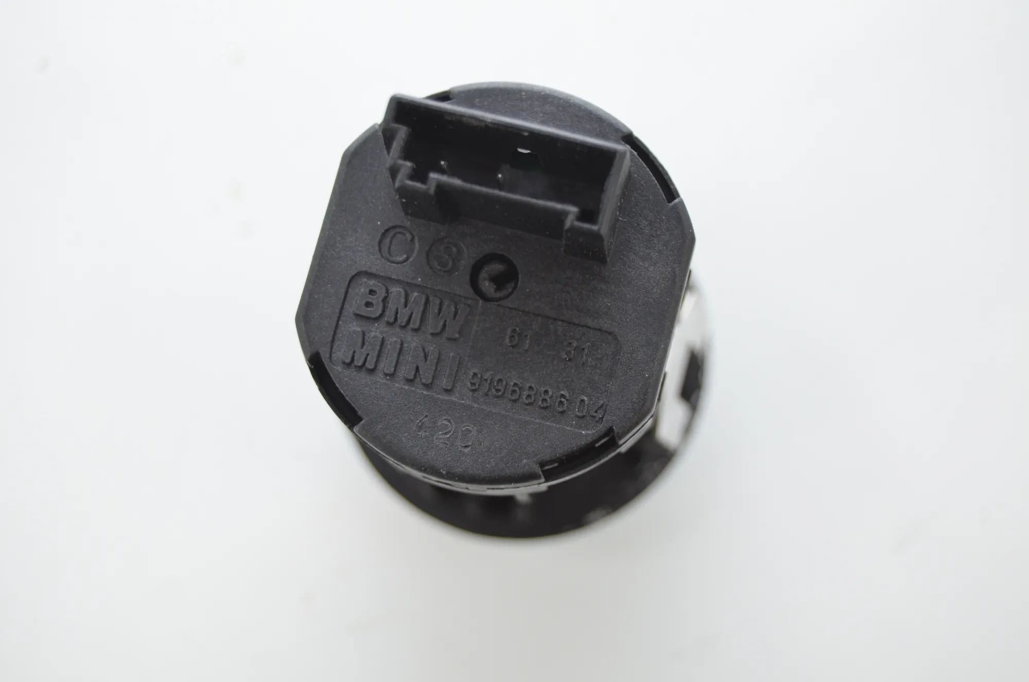 Switches – OEM 9188877 · BMW 5 Gran Turismo (F07) 530 d xDrive 2010 – 8