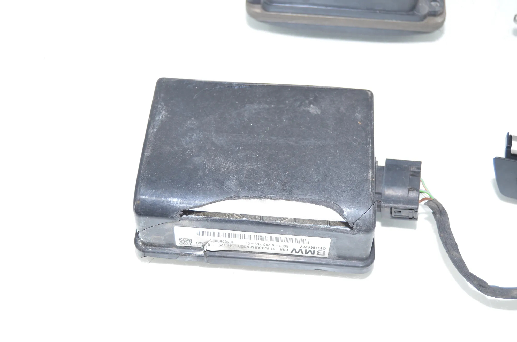 Distance Radar Sensor – OEM 6799147 · BMW 5 Gran Turismo (F07) 530 d xDrive 2010 – 10