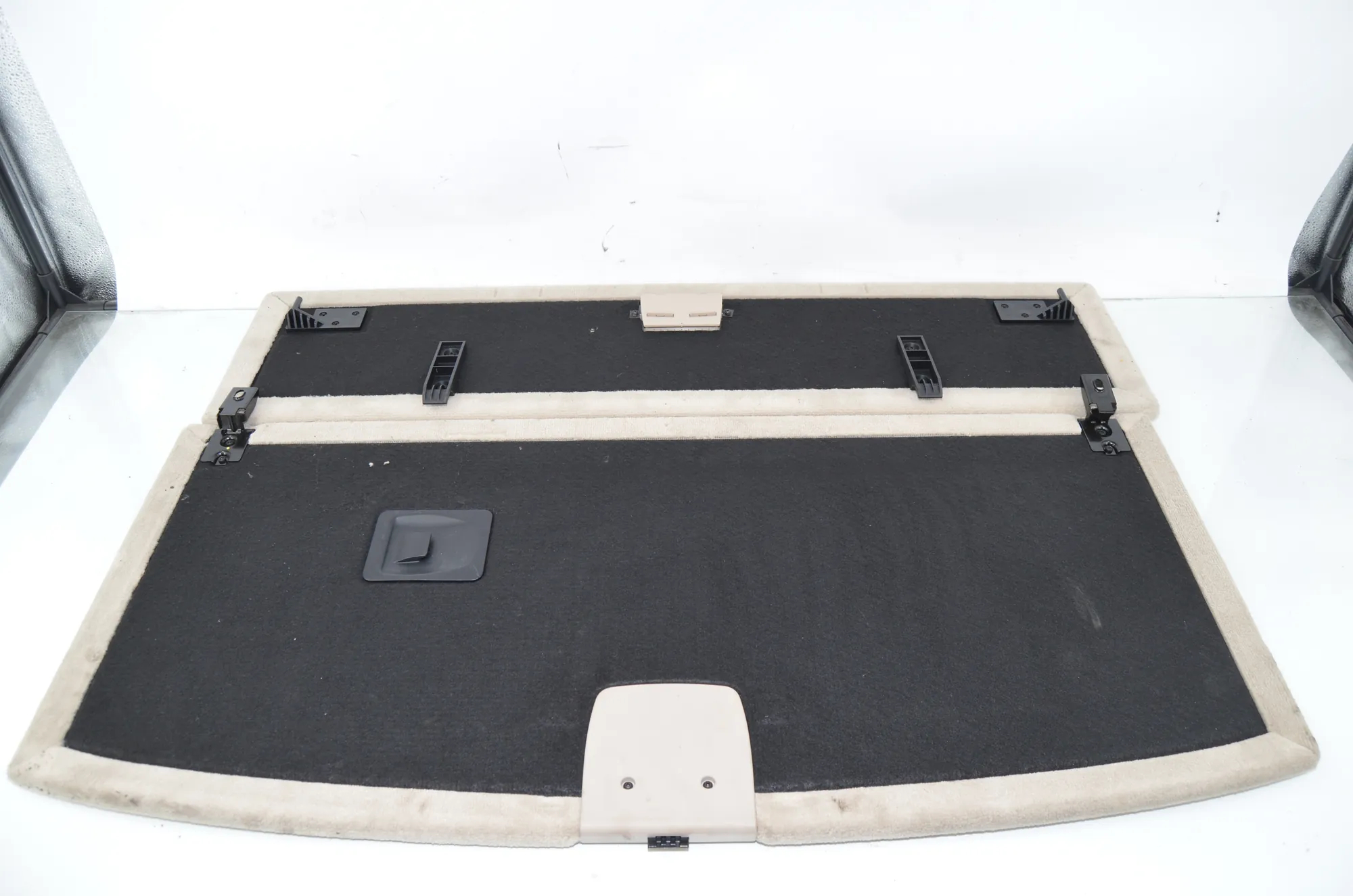 Trunk Boot Carpet – OEM 7220460 · BMW 5 Gran Turismo (F07) 530 d xDrive 2010 – 4