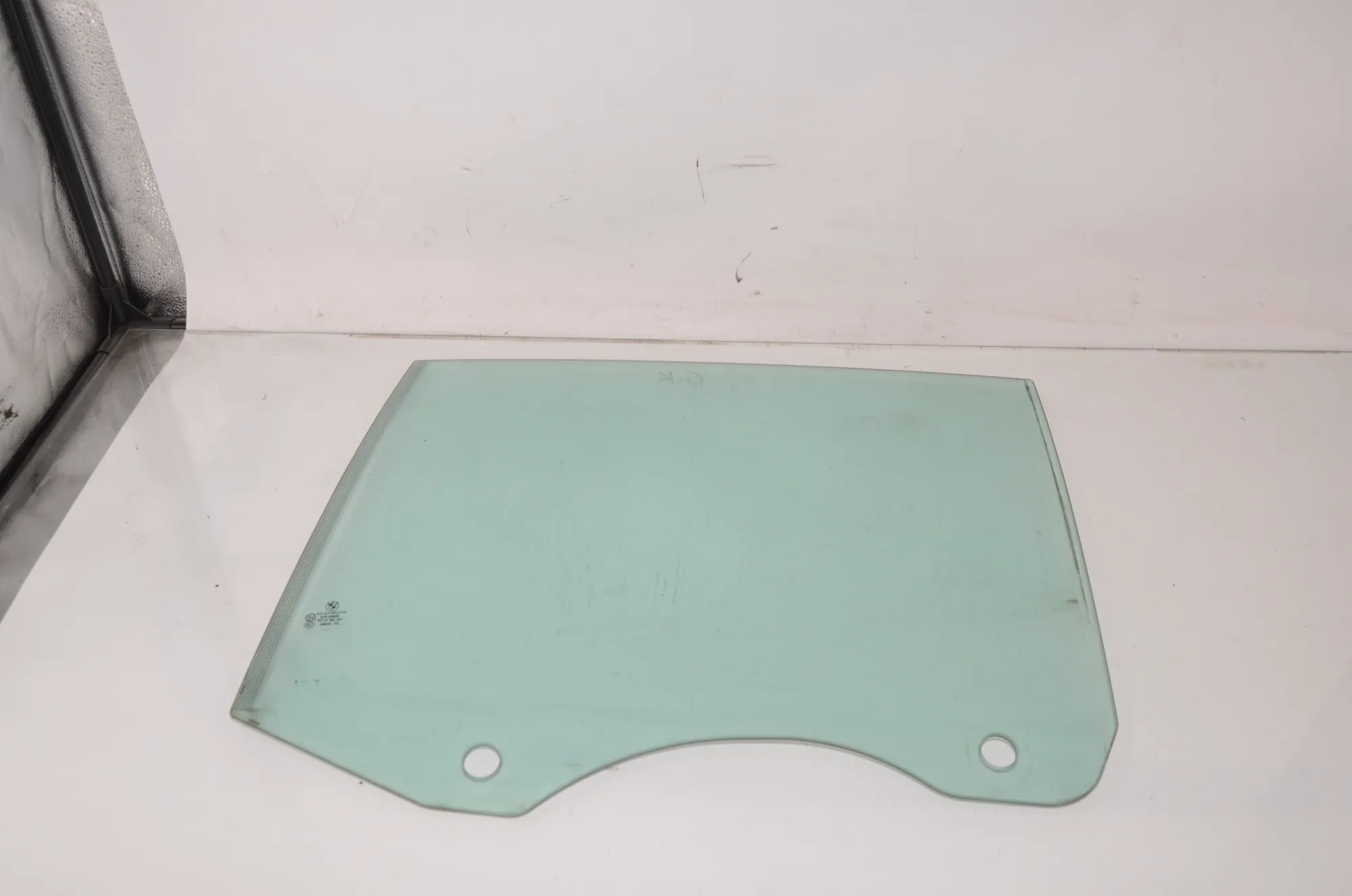 Rear Left Door Window – OEM 7197913 · BMW 5 Gran Turismo (F07) 530 d xDrive 2010