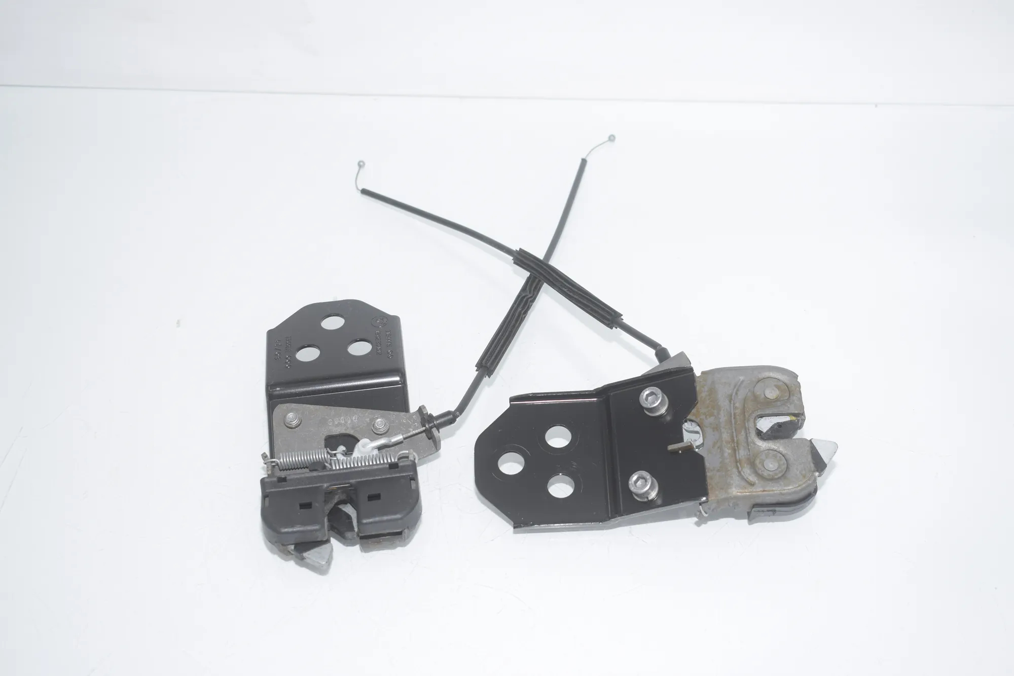 Rear Seat Backrest Lock – OEM 9164445 · BMW 5 Gran Turismo (F07) 530 d xDrive 2010 – 2