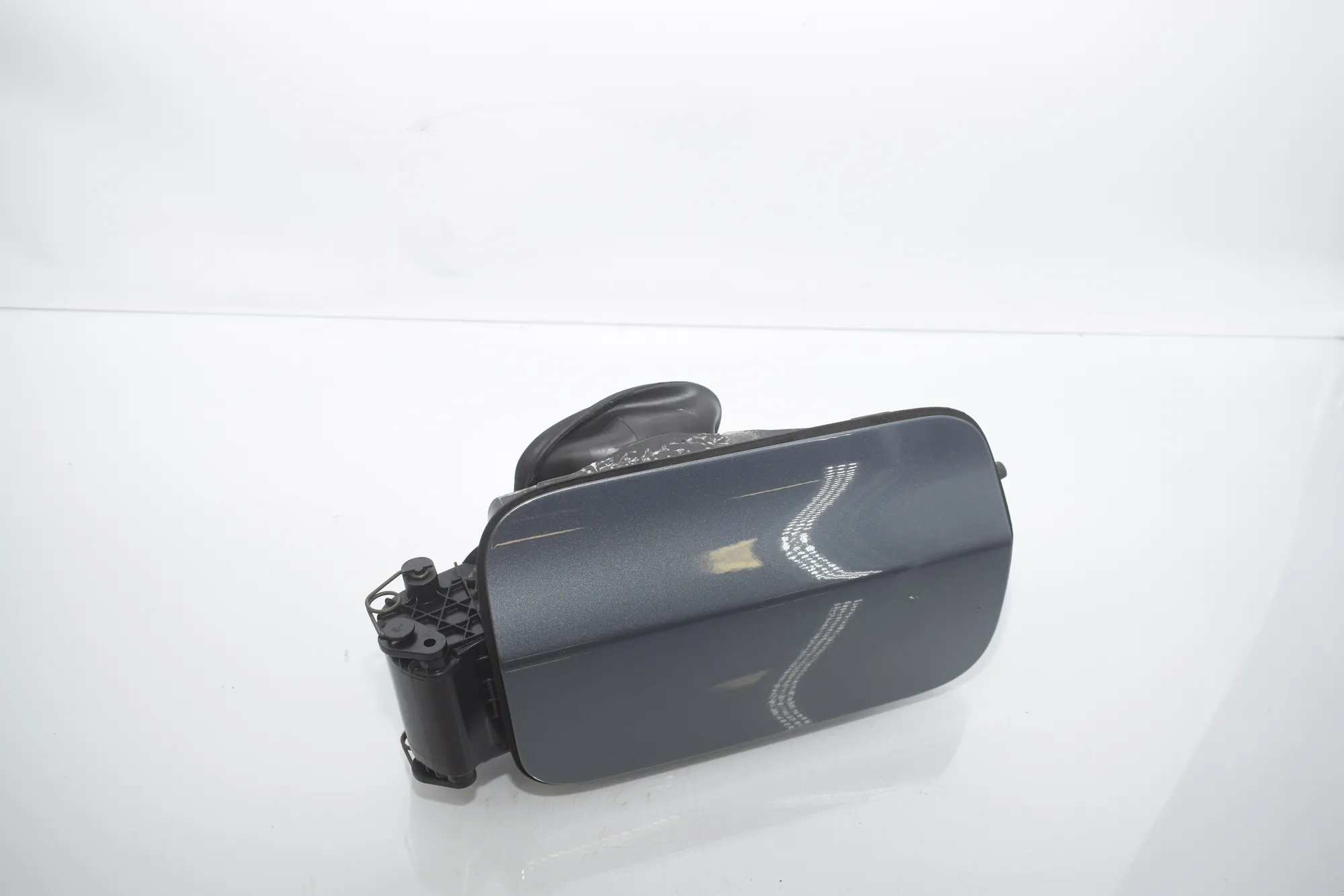Fuel Tank Flap Cap – OEM 7201690 · BMW 5 Gran Turismo (F07) 530 d xDrive 2010 – 2