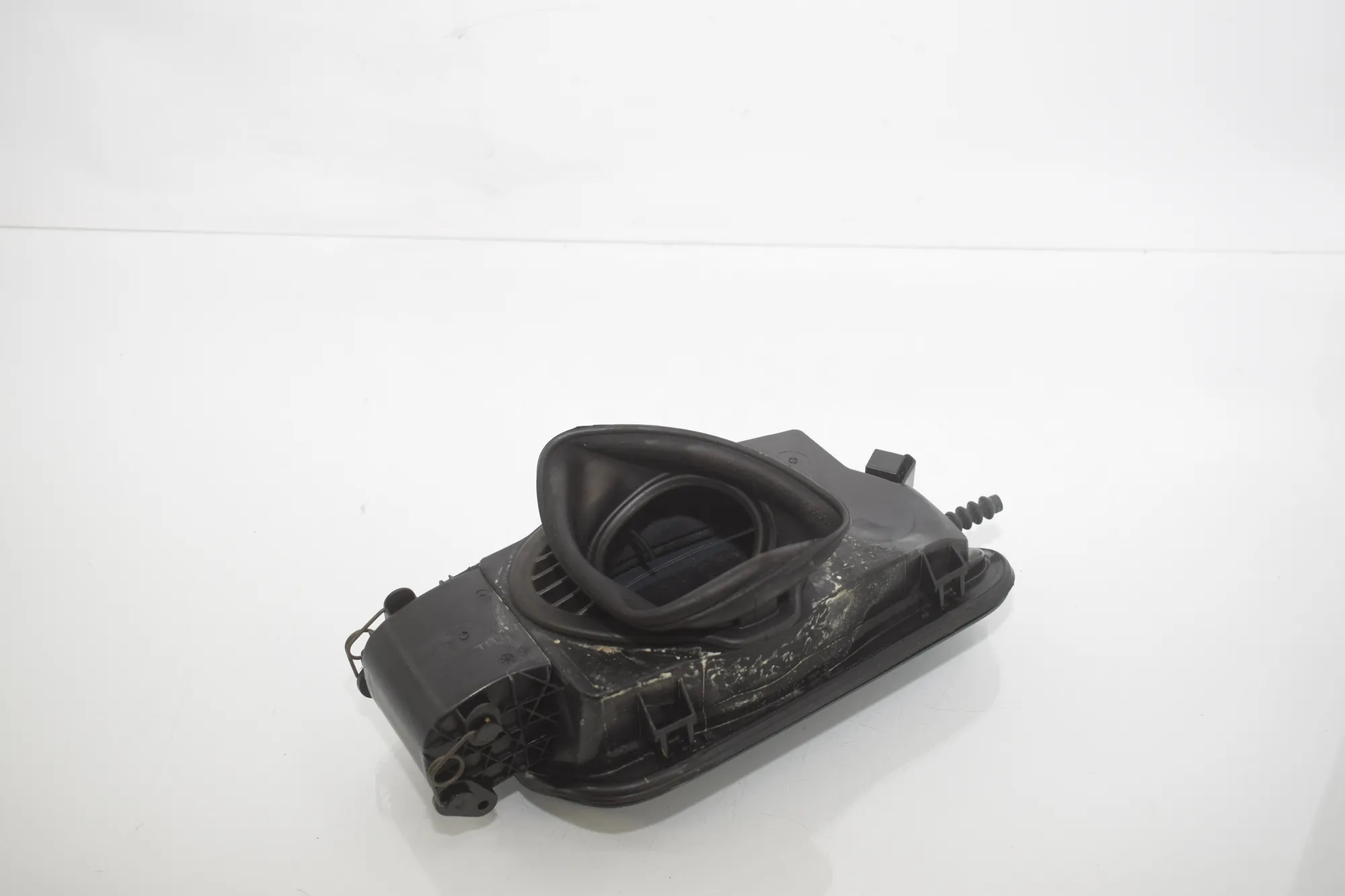 Fuel Tank Flap Cap – OEM 7201690 · BMW 5 Gran Turismo (F07) 530 d xDrive 2010 – 5