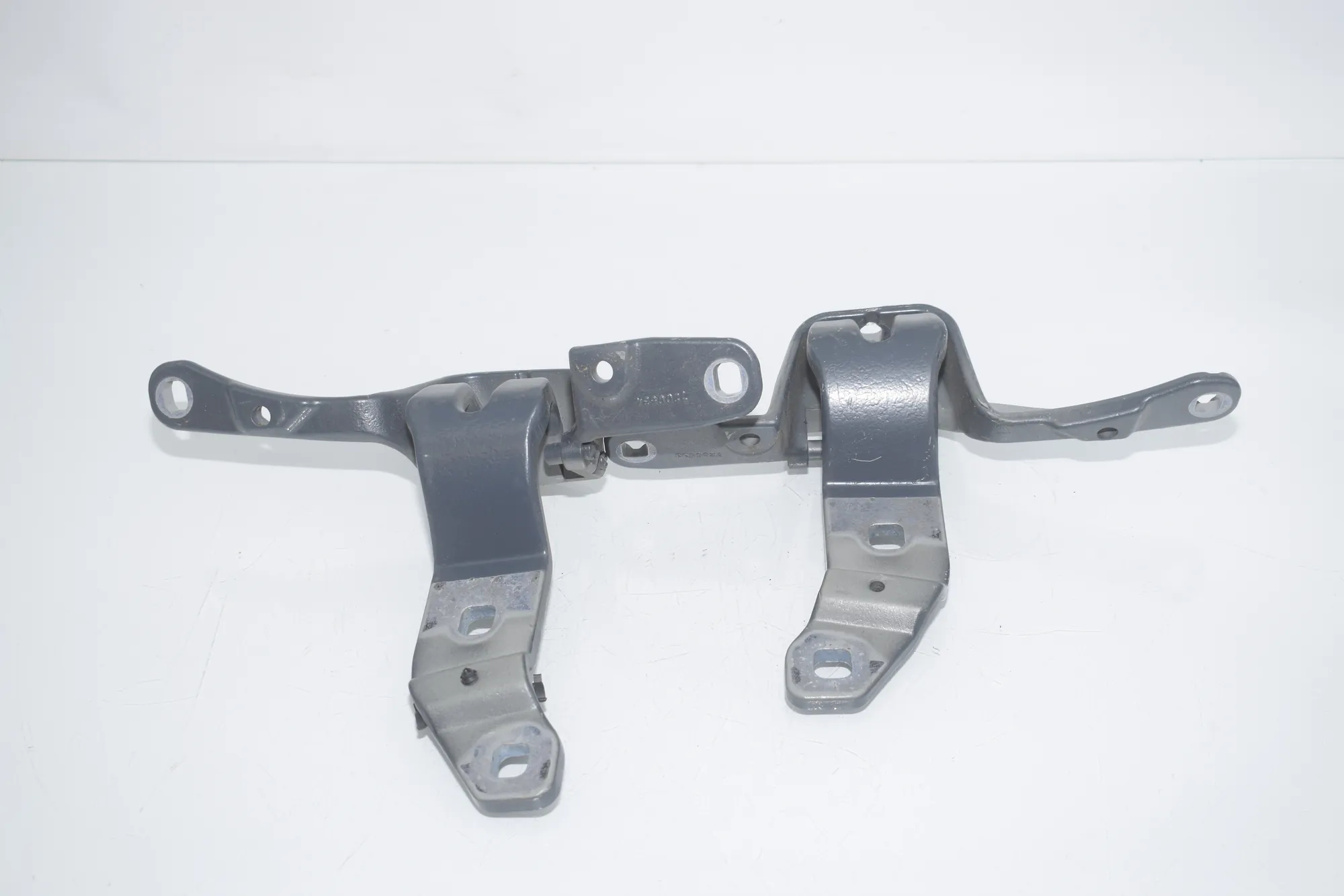 Left Side Bootlid Hinge – OEM 7200534 · BMW 5 Gran Turismo (F07) 530 d xDrive 2010 – 3