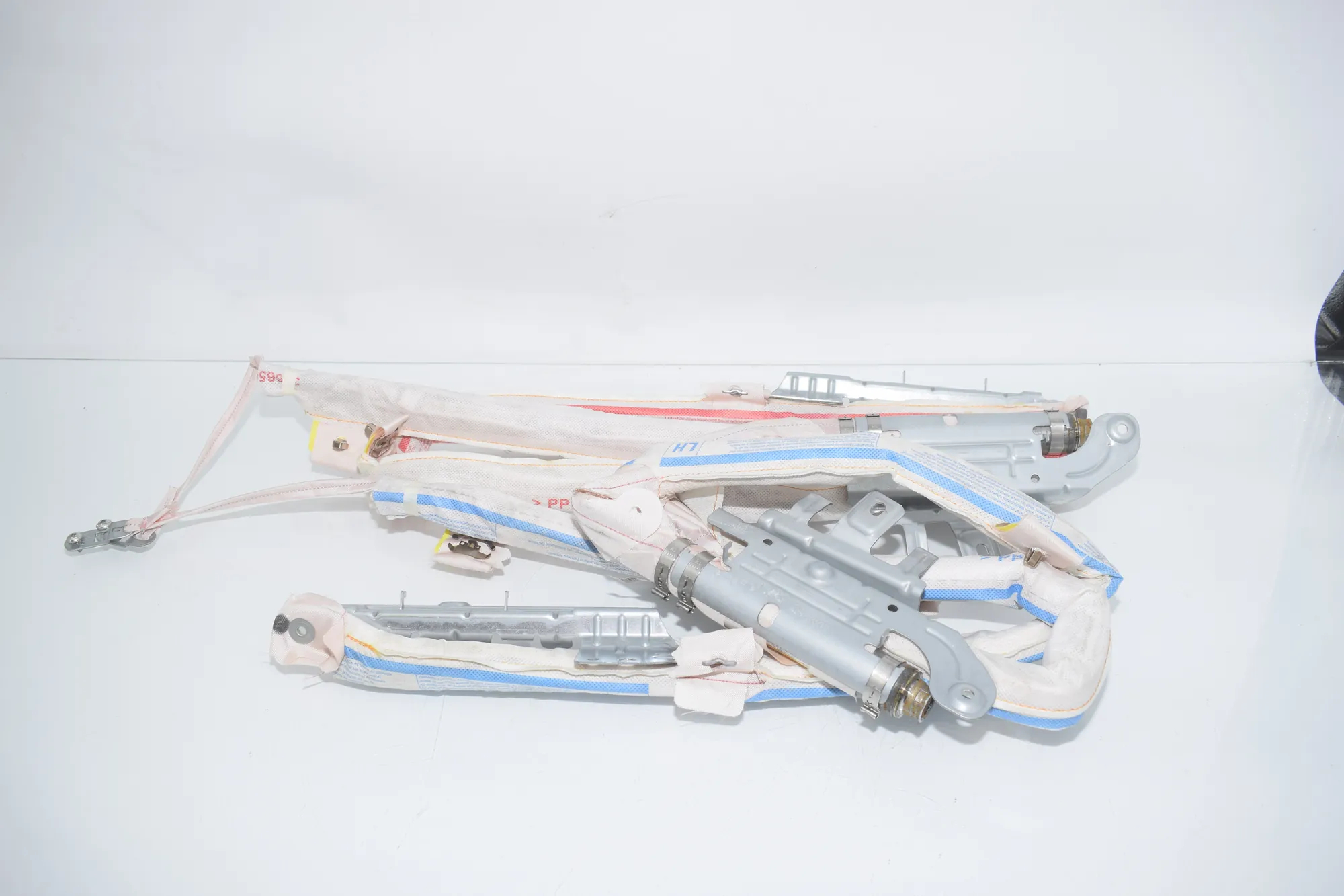 Left Side Roof Safety Curtain SRS – OEM 9138021 · BMW 5 Gran Turismo (F07) 530 d xDrive 2010 – 3