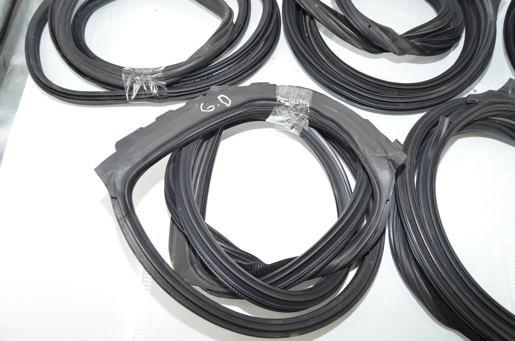 Front Right Door Seal Rubber – OEM 7226396 · BMW 5 Gran Turismo (F07) 530 d xDrive 2010 – 6