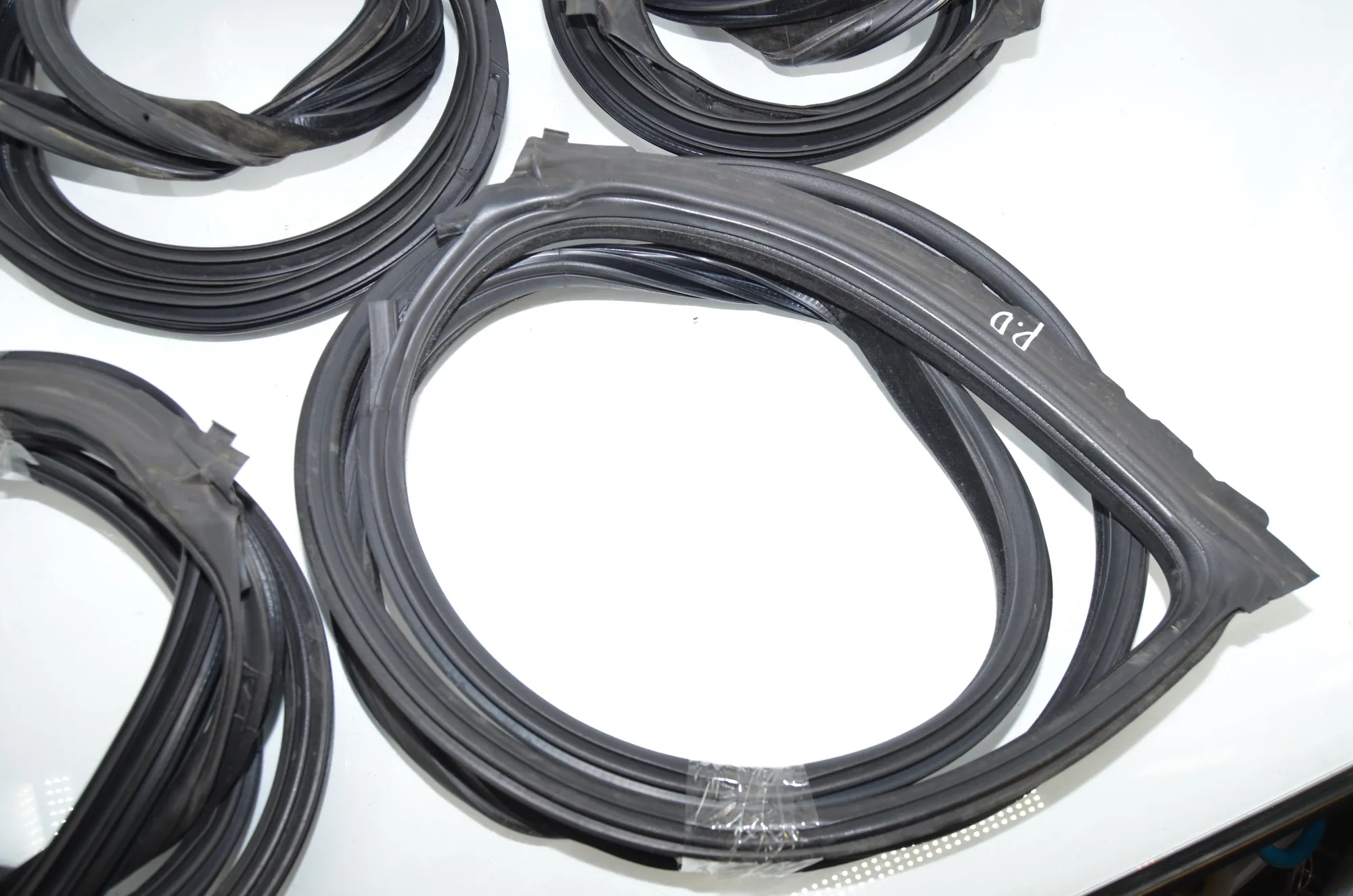 Front Right Door Seal Rubber – OEM 7226396 · BMW 5 Gran Turismo (F07) 530 d xDrive 2010 – 5