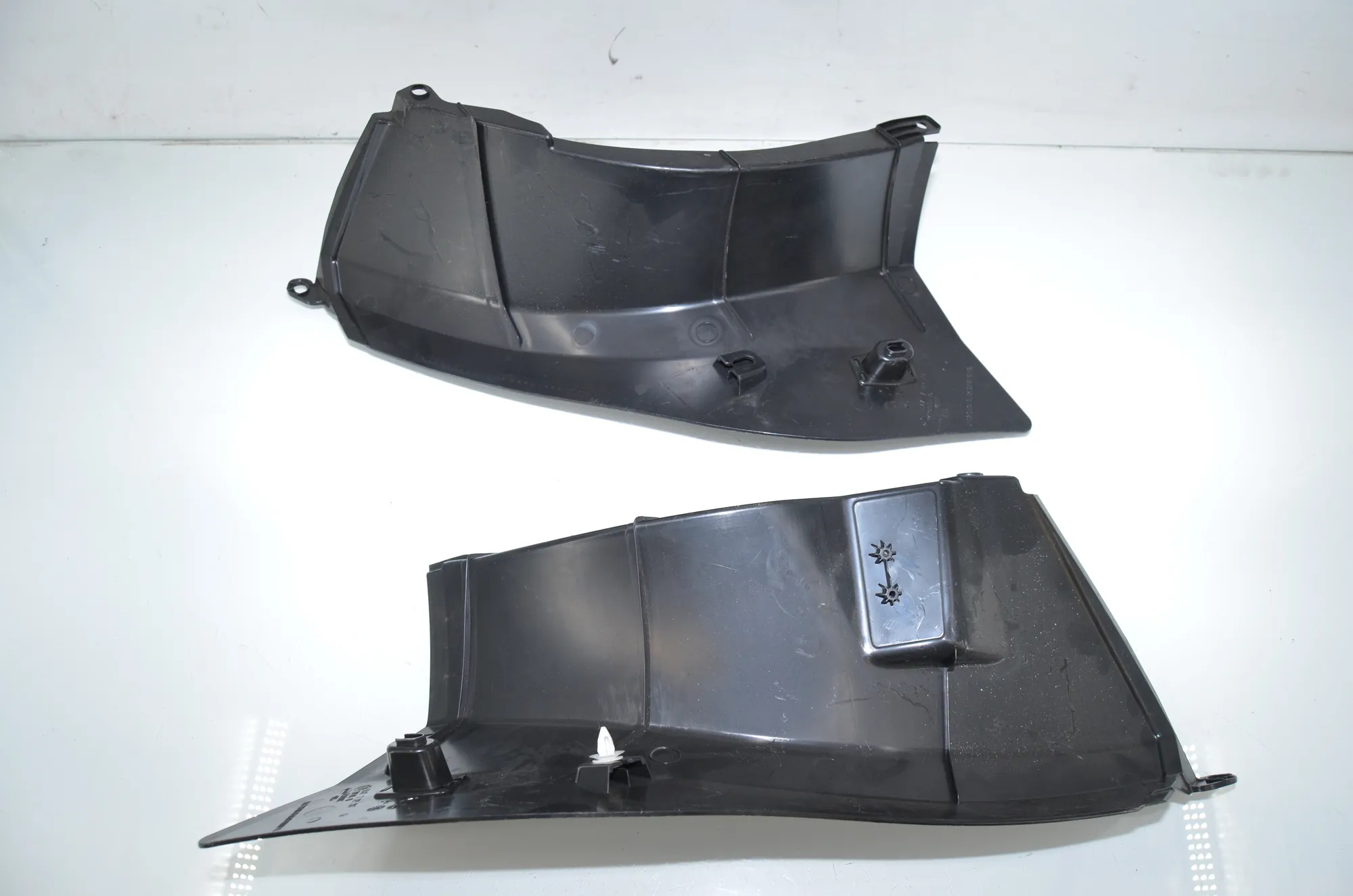 Other Body Parts – OEM 7329288 · BMW 5 Gran Turismo (F07) 535 d xDrive 2014 – 3