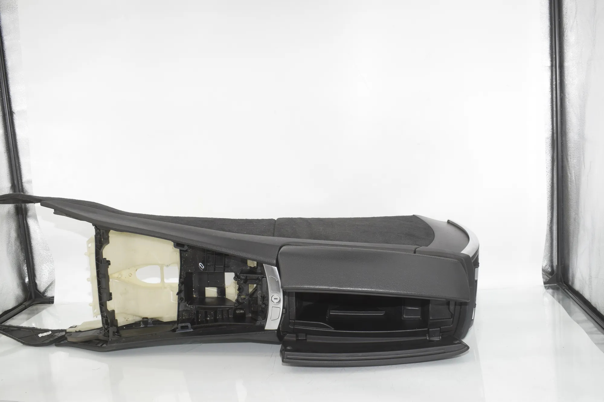 Center Console – OEM 9198750 · BMW 5 Gran Turismo (F07) 535 d xDrive 2014 – 4