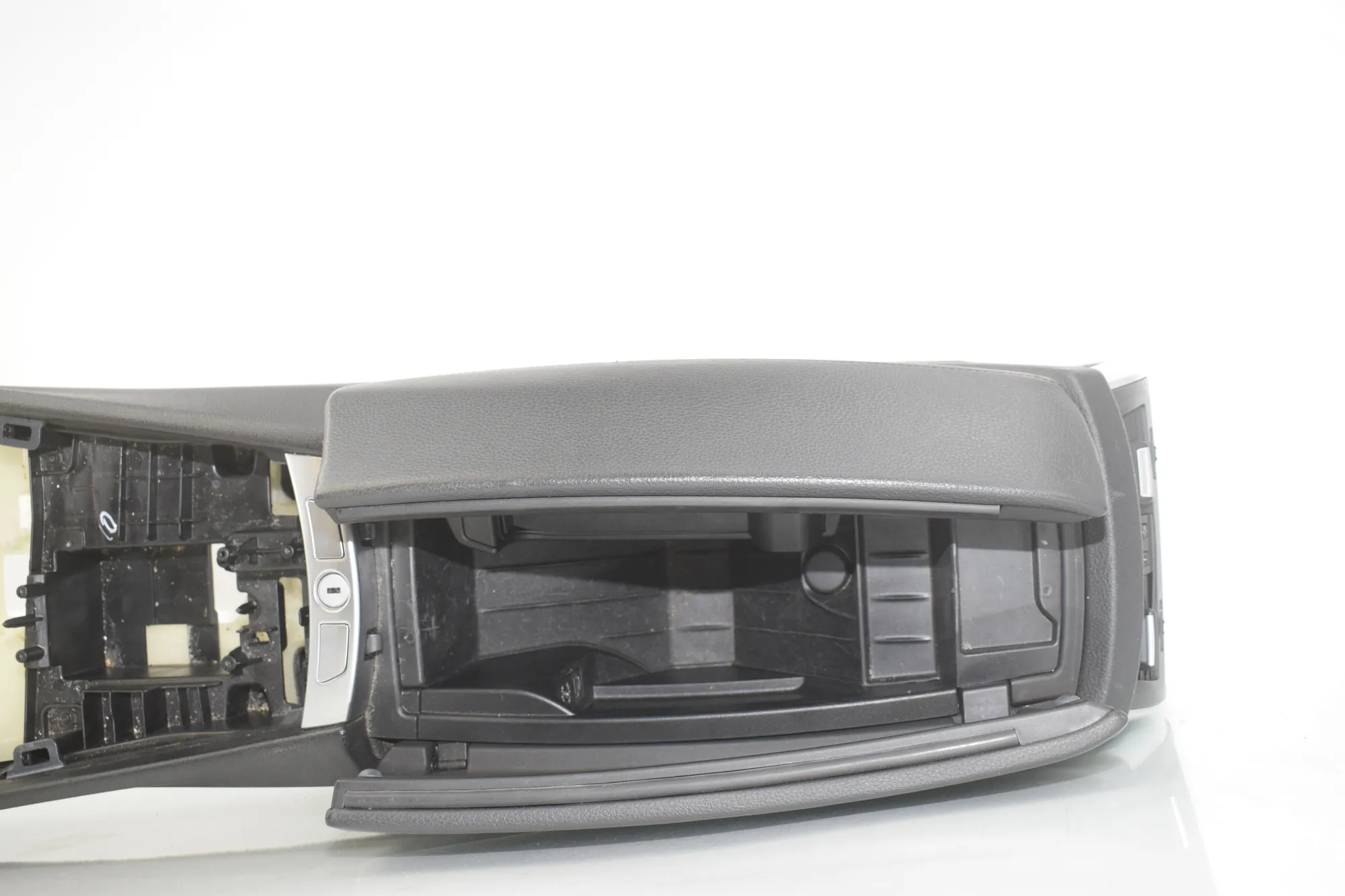 Center Console – OEM 9198750 · BMW 5 Gran Turismo (F07) 535 d xDrive 2014 – 5