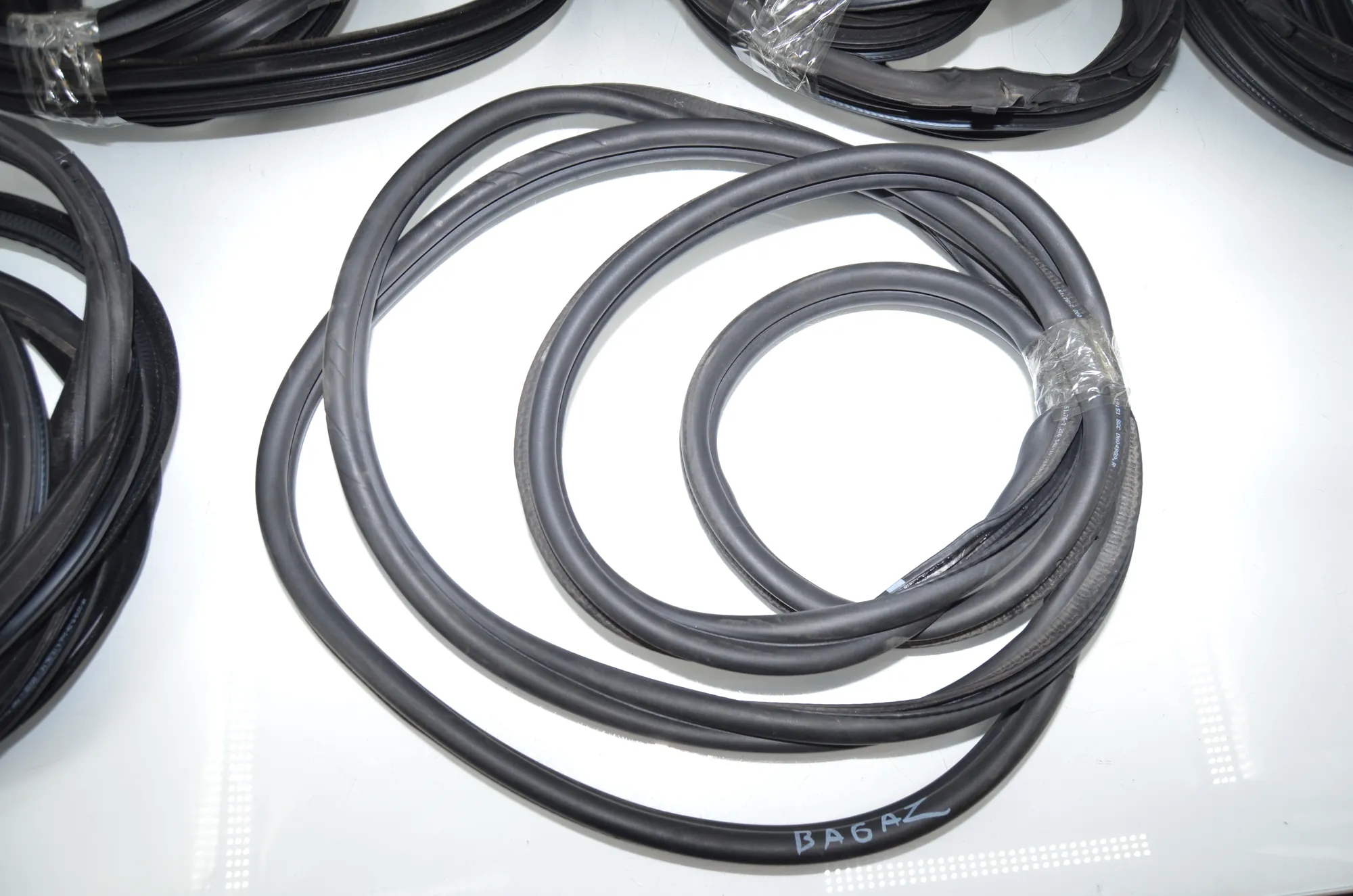 Front Right Door Seal Rubber – OEM 7226396 · BMW 5 Gran Turismo (F07) 535 d xDrive 2014 – 5