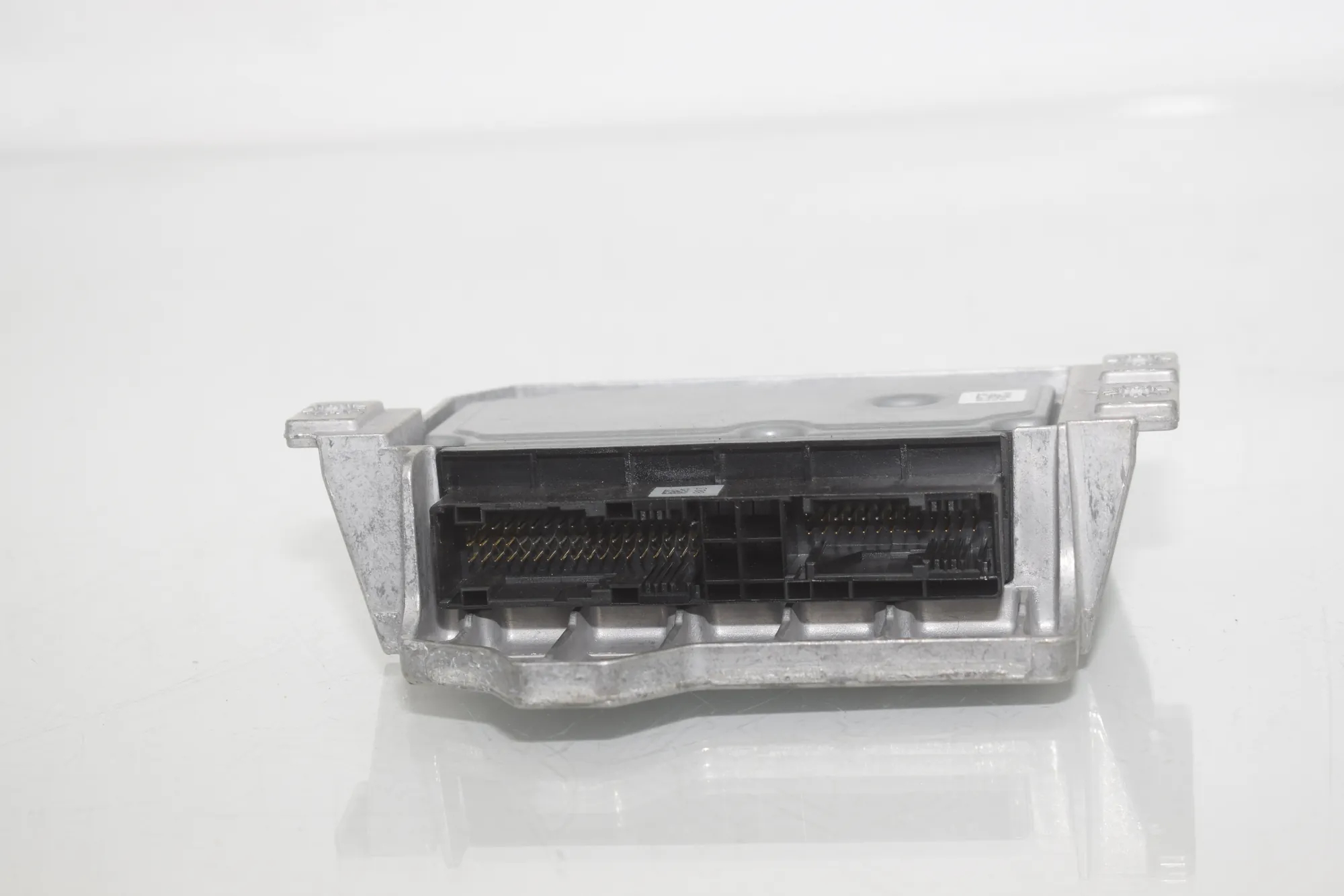 SRS Control Unit – OEM 9214813 · BMW X5 (E70) xDrive 40 d 2011 – 3