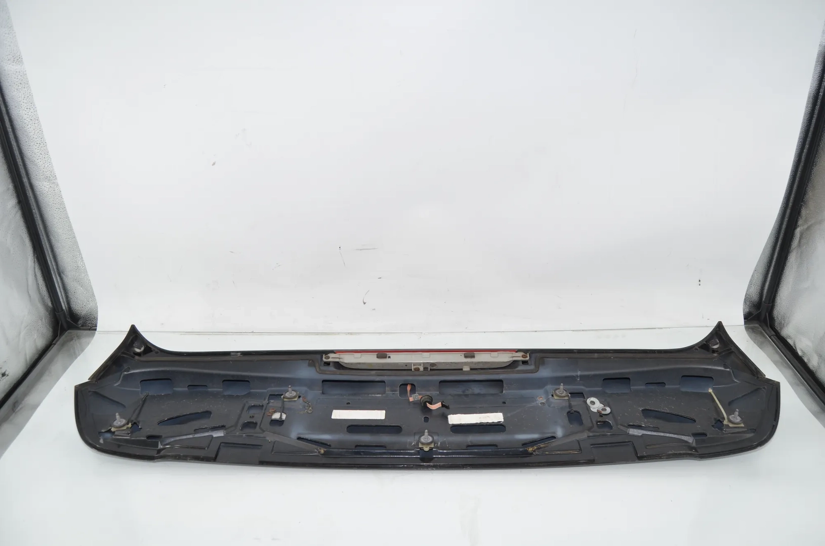 Rear Windshield Spoiler – OEM 7273446 · BMW X5 (E70) xDrive 40 d 2011 – 3