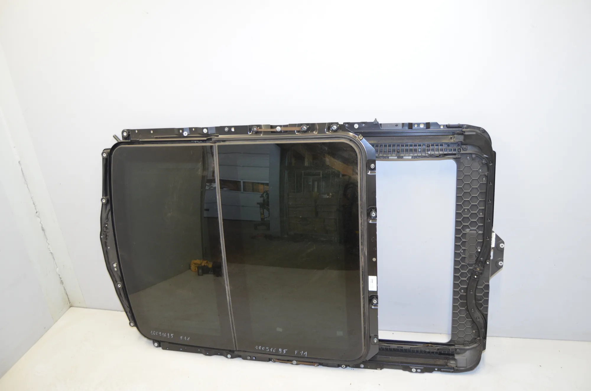 Sunroof – OEM 8038192 · BMW 5 Touring (F11) 535 d 2011