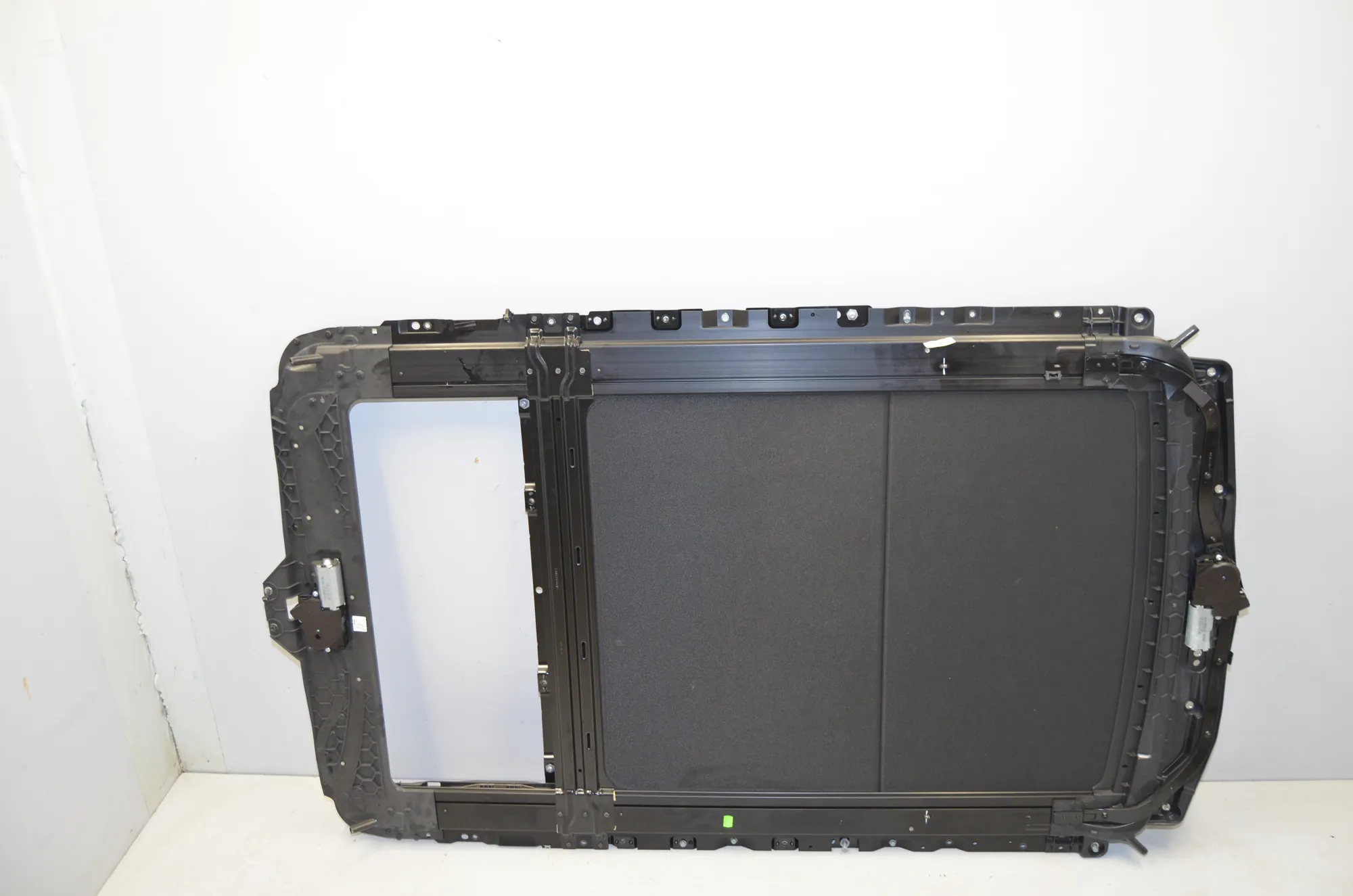 Sunroof – OEM 8038192 · BMW 5 Touring (F11) 535 d 2011 – 3