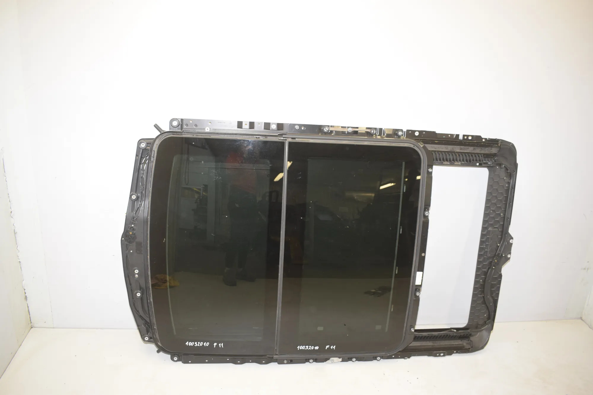 Sunroof – OEM 7237960 · BMW 5 Touring (F11) 530 d 2011 – 2