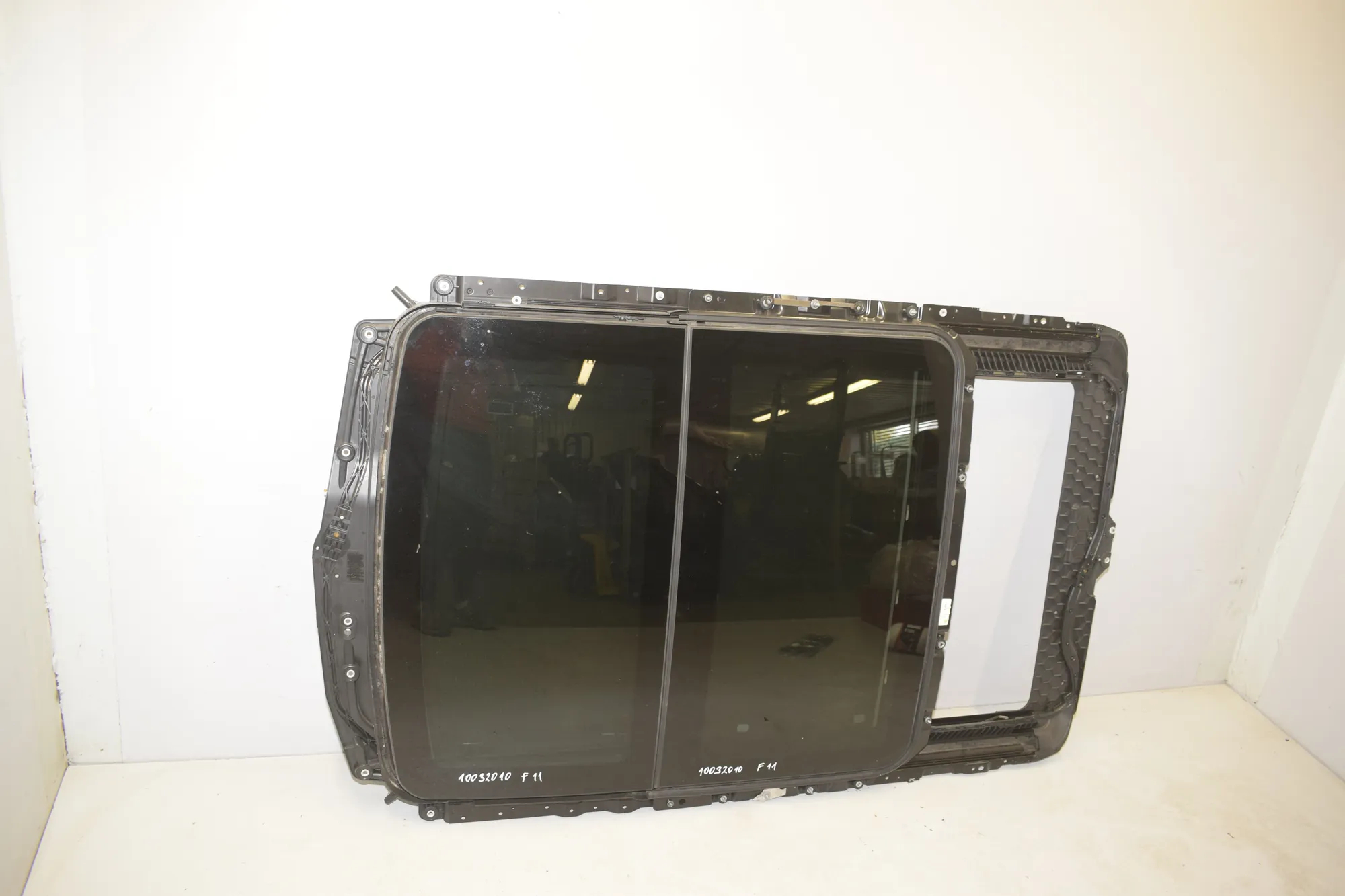Sunroof – OEM 7237960 · BMW 5 Touring (F11) 530 d 2011