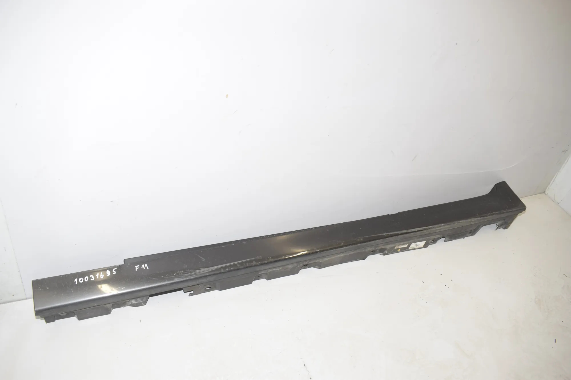 Left Side Sideskirt – OEM 7320771 · BMW 5 Touring (F11) 535 d 2011 – 2