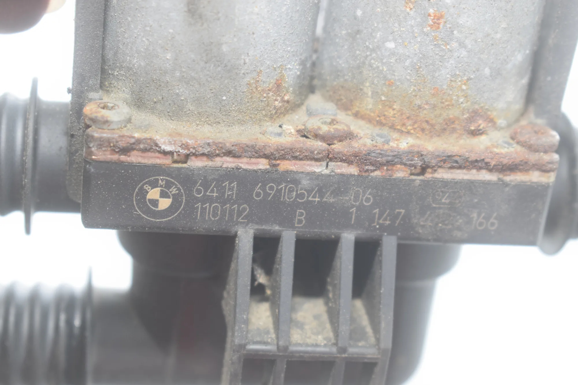 Interior Heater Flap Motor Actuator – OEM 6910544 · BMW X5 (E70) xDrive 40 d 2011 – 3