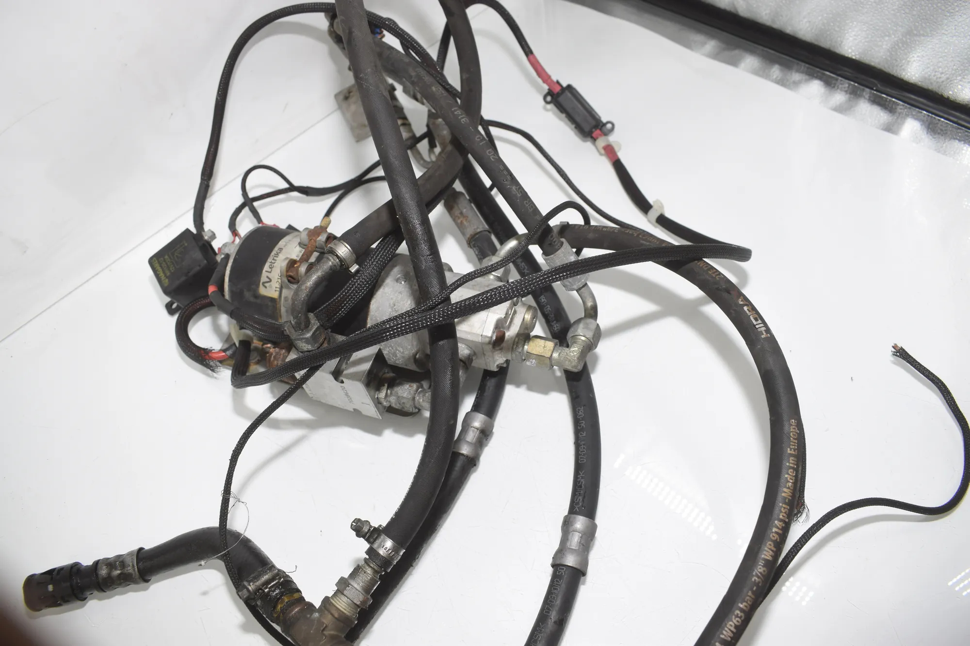 Other Control Units – OEM 7028620 · BMW 5 Gran Turismo (F07) 530 d xDrive 2010 – 4