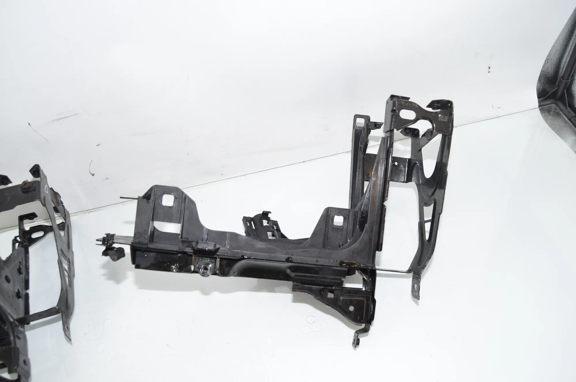 Bracket – OEM 7200777 · BMW 5 Gran Turismo (F07) 530 d xDrive 2010 – 4