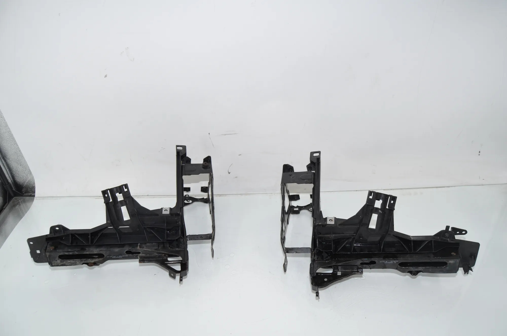 Bracket – OEM 7200777 · BMW 5 Gran Turismo (F07) 530 d xDrive 2010