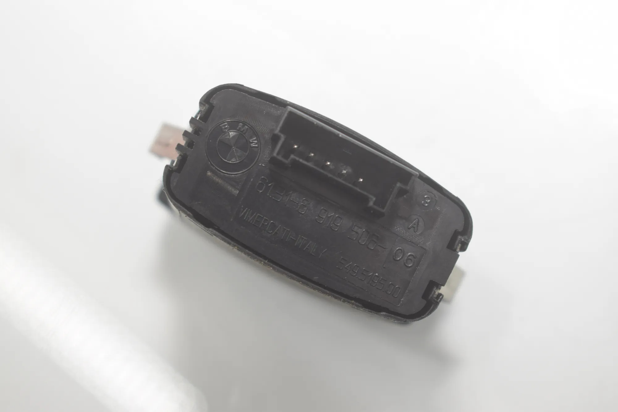 Switches – OEM 9196886 · BMW X5 (E70) xDrive 40 d 2011 – 8