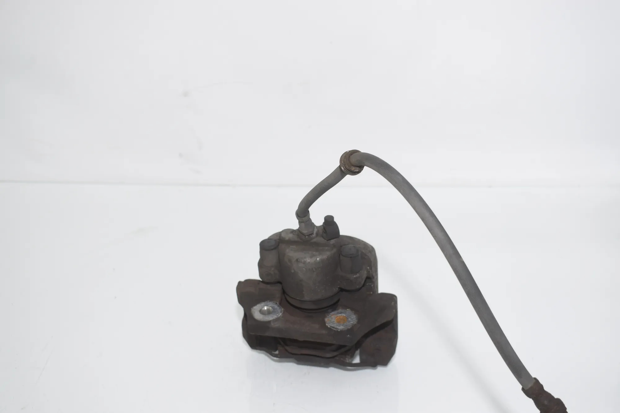 Rear Left Brake Caliper – OEM 6776787 · BMW X5 (E70) xDrive 40 d 2011 – 3