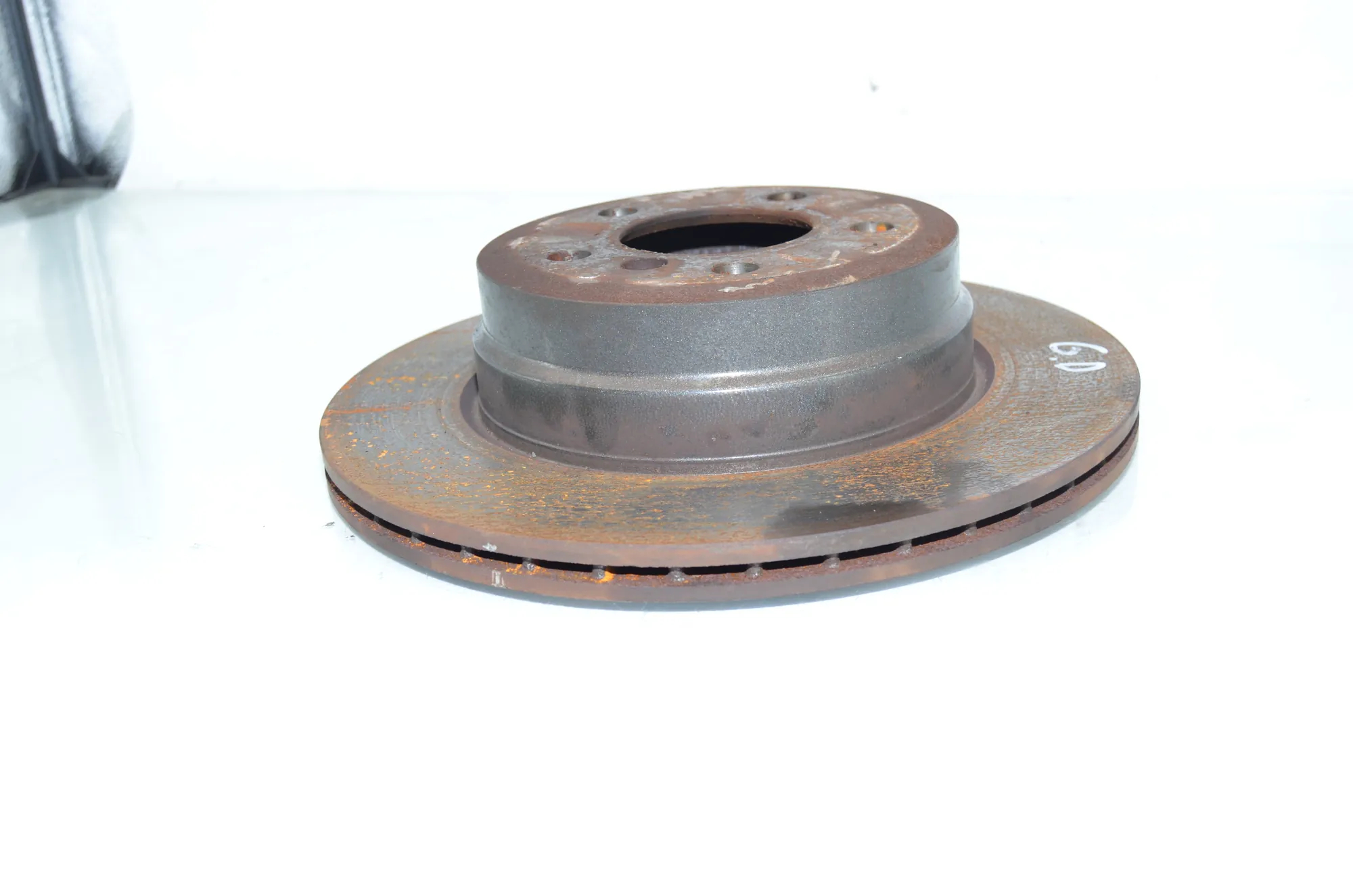 Rear Right Brake Disc – OEM 6868940 · BMW X5 (E70) xDrive 40 d 2011 – 2