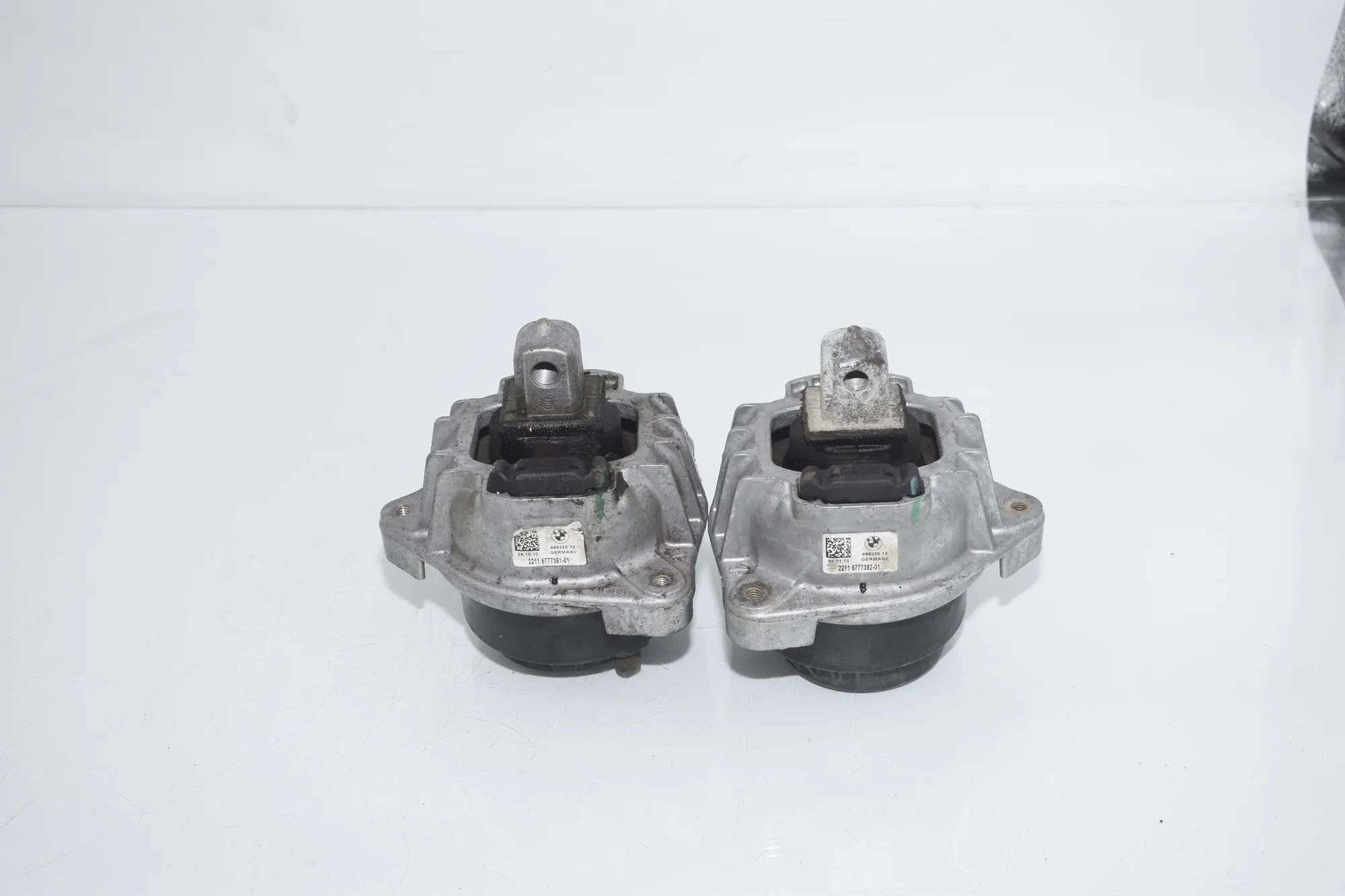 Right Side Engine Mount – OEM 6777382 · BMW 5 Gran Turismo (F07) 530 d xDrive 2010 – 3