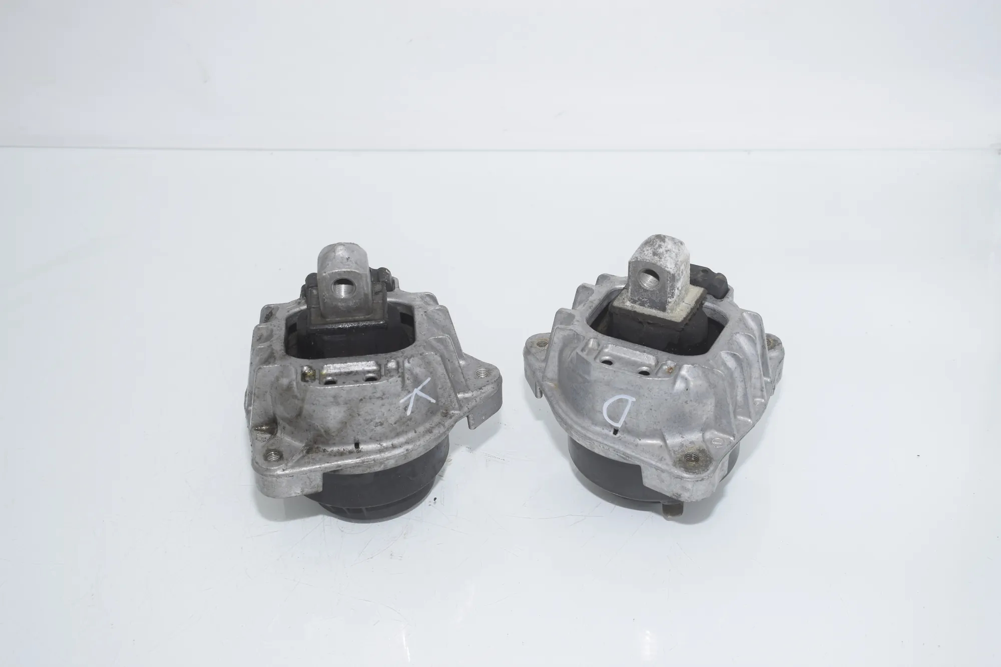 Right Side Engine Mount – OEM 6777382 · BMW 5 Gran Turismo (F07) 530 d xDrive 2010
