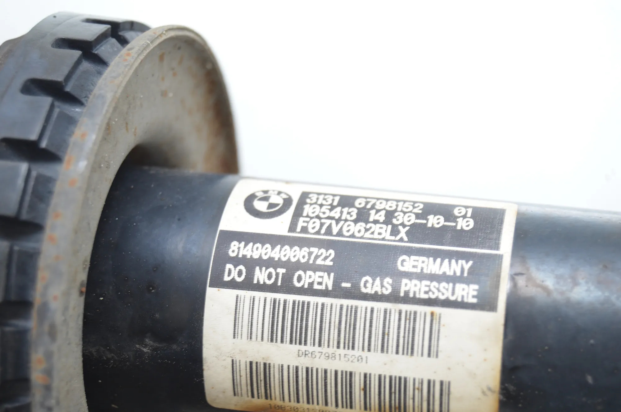 Front Right Shock Absorber – OEM 6798152 · BMW 5 Gran Turismo (F07) 530 d xDrive 2010 – 4