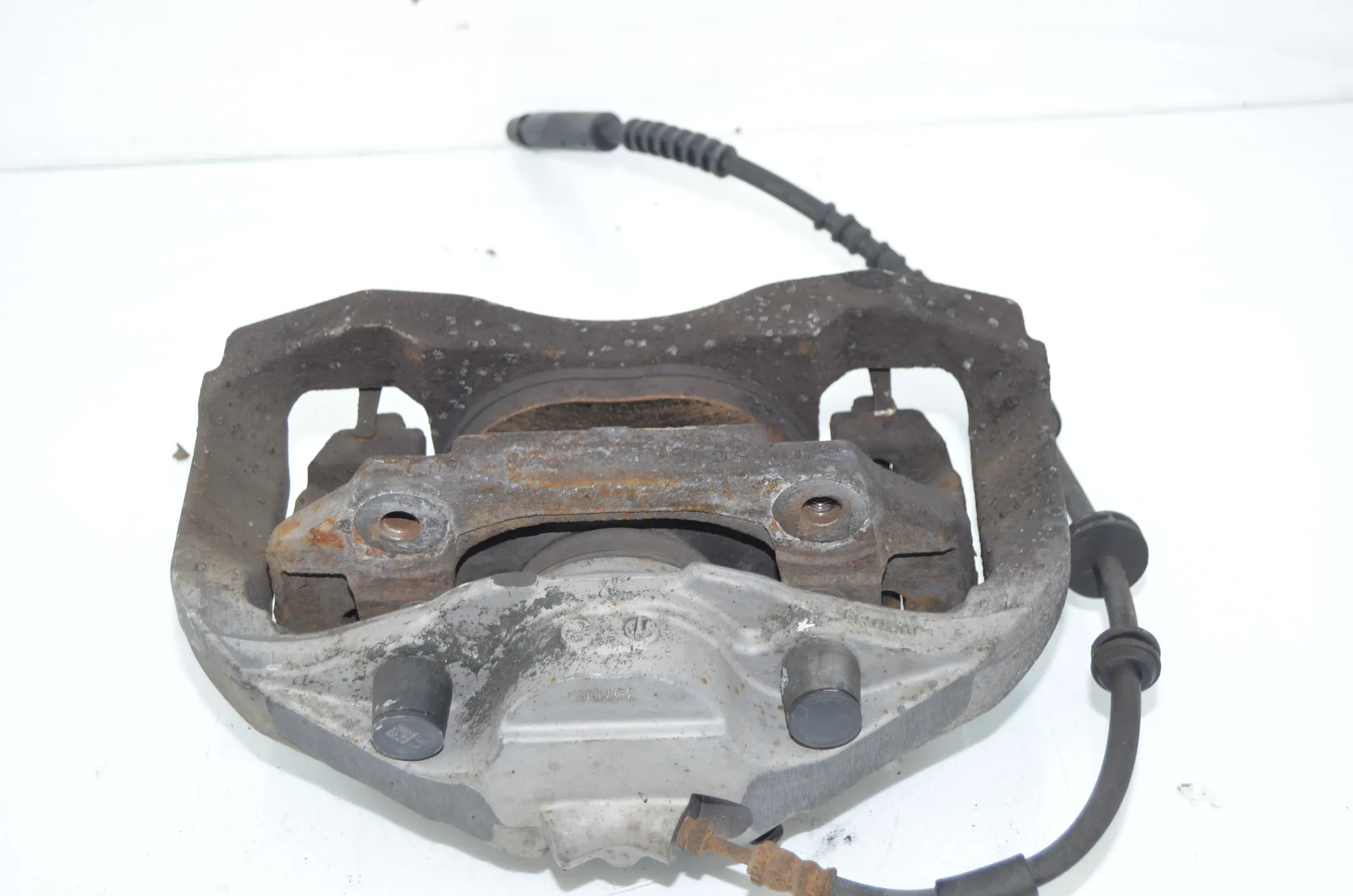 Front Right Brake Caliper – OEM 6786818 · BMW 5 Gran Turismo (F07) 530 d xDrive 2010 – 4