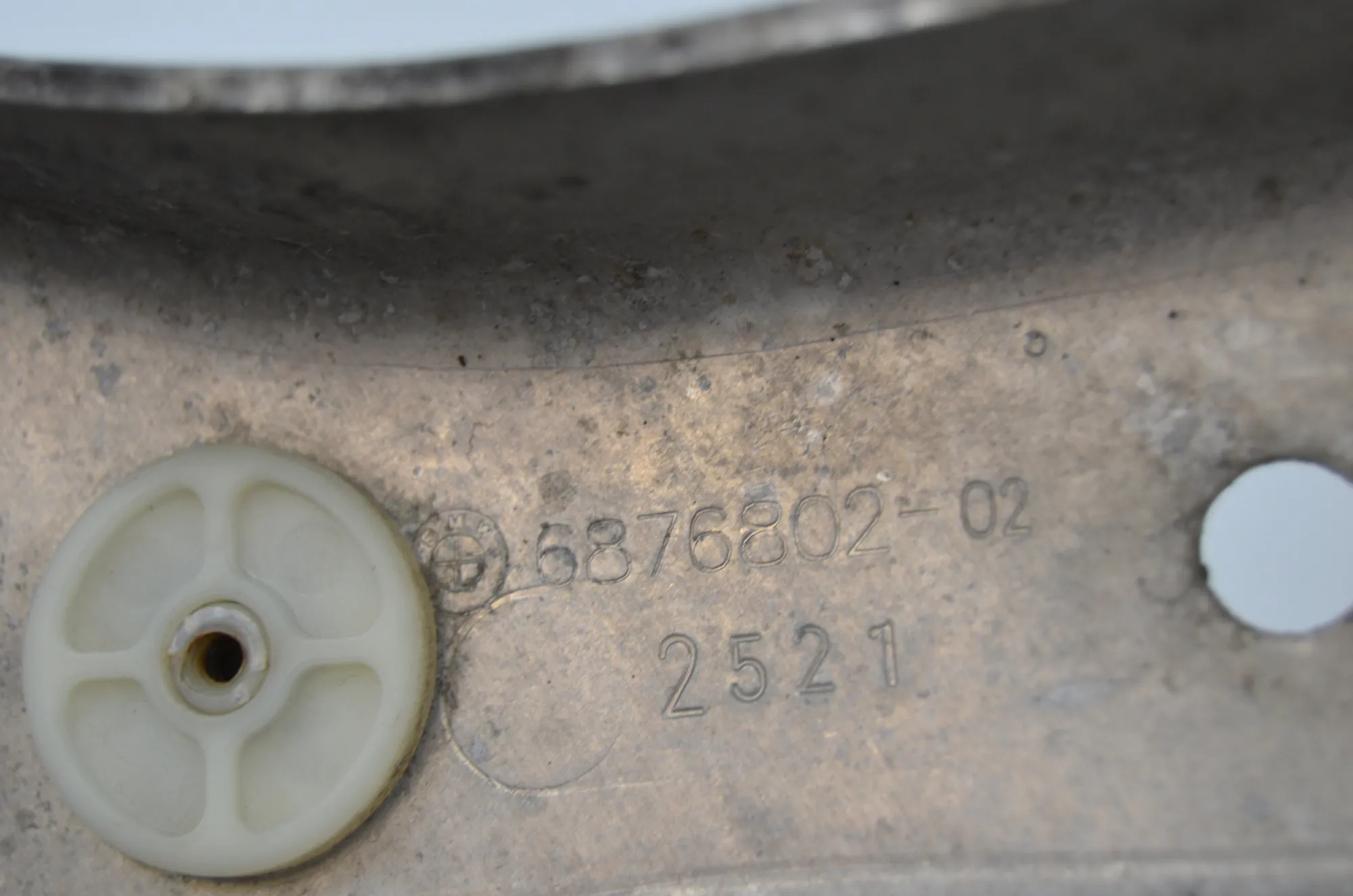 Bracket – OEM 6876802 · BMW 3 Touring (G21) (2019 - -) 318 d 2021 – 6
