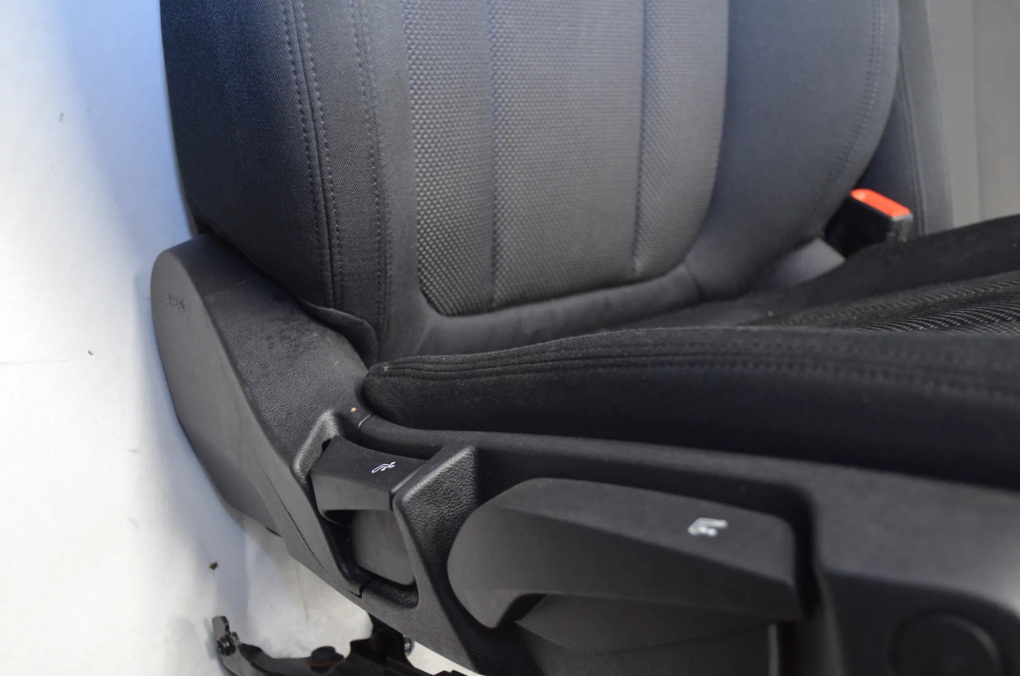 Seat set · BMW 3 Touring (G21) (2019 - -) 318 d 2021 – 7