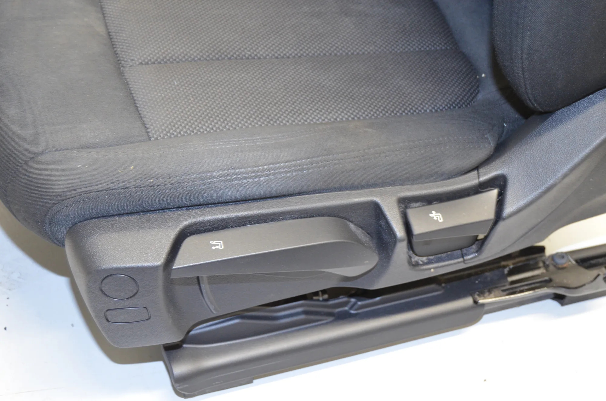 Seat set · BMW 3 Touring (G21) (2019 - -) 318 d 2021 – 4