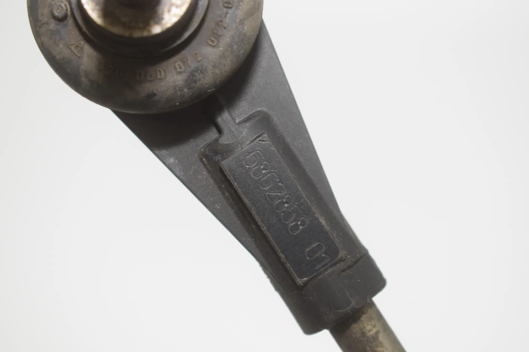 Front Right Stabilizer Link – OEM 6862858 · BMW i3 (I01) BMW i3 (I01) Hybrid 2018 – 4