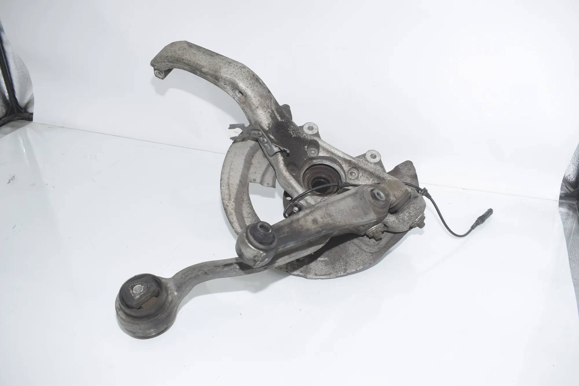 Front Right Wheel Hub – OEM 6773784 · BMW X5 (E70) xDrive 40 d 2011