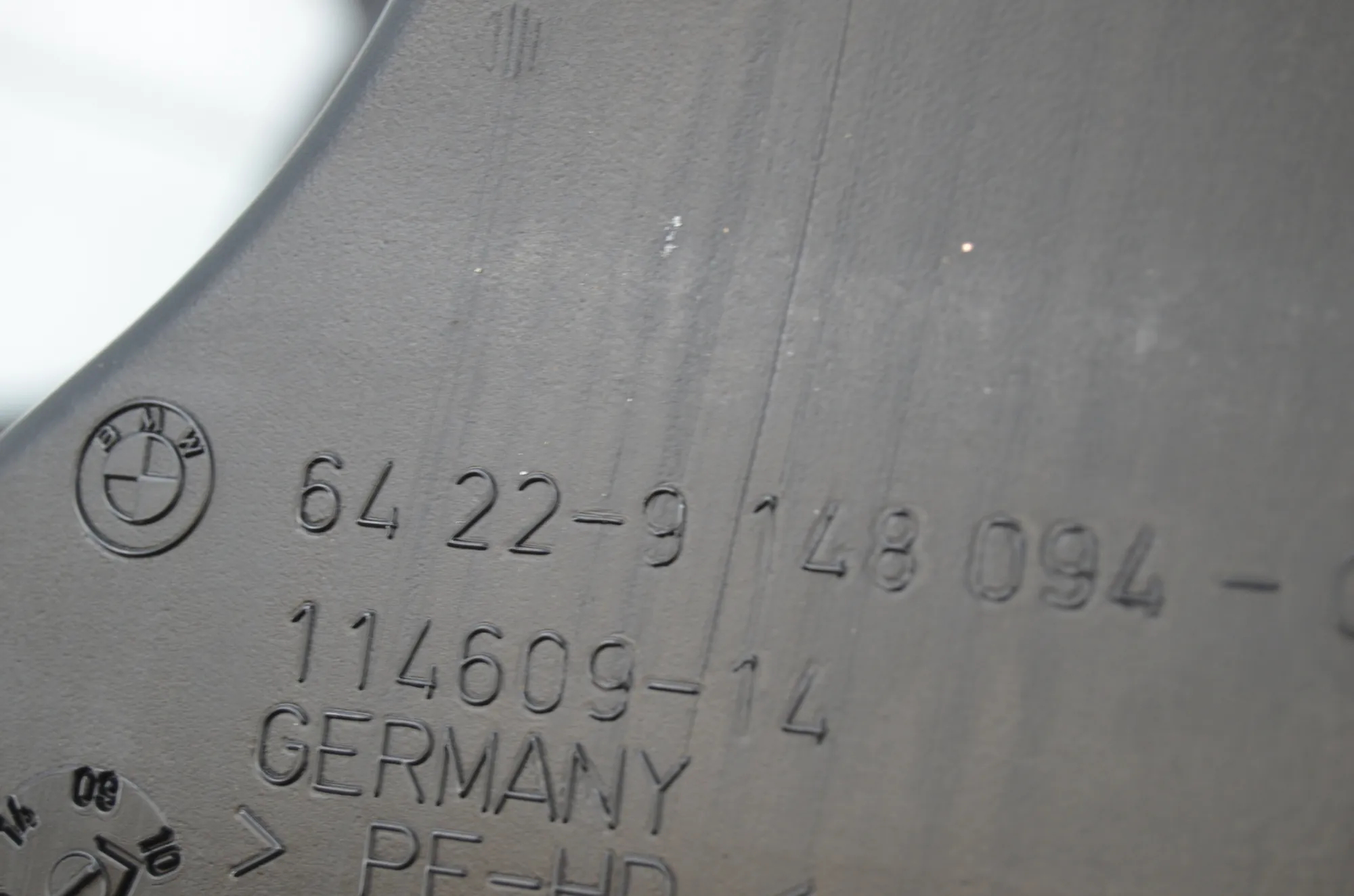 Interior Air Duct Channel – OEM 9148093 · BMW 5 Touring (F11) 530 d 2011 – 7