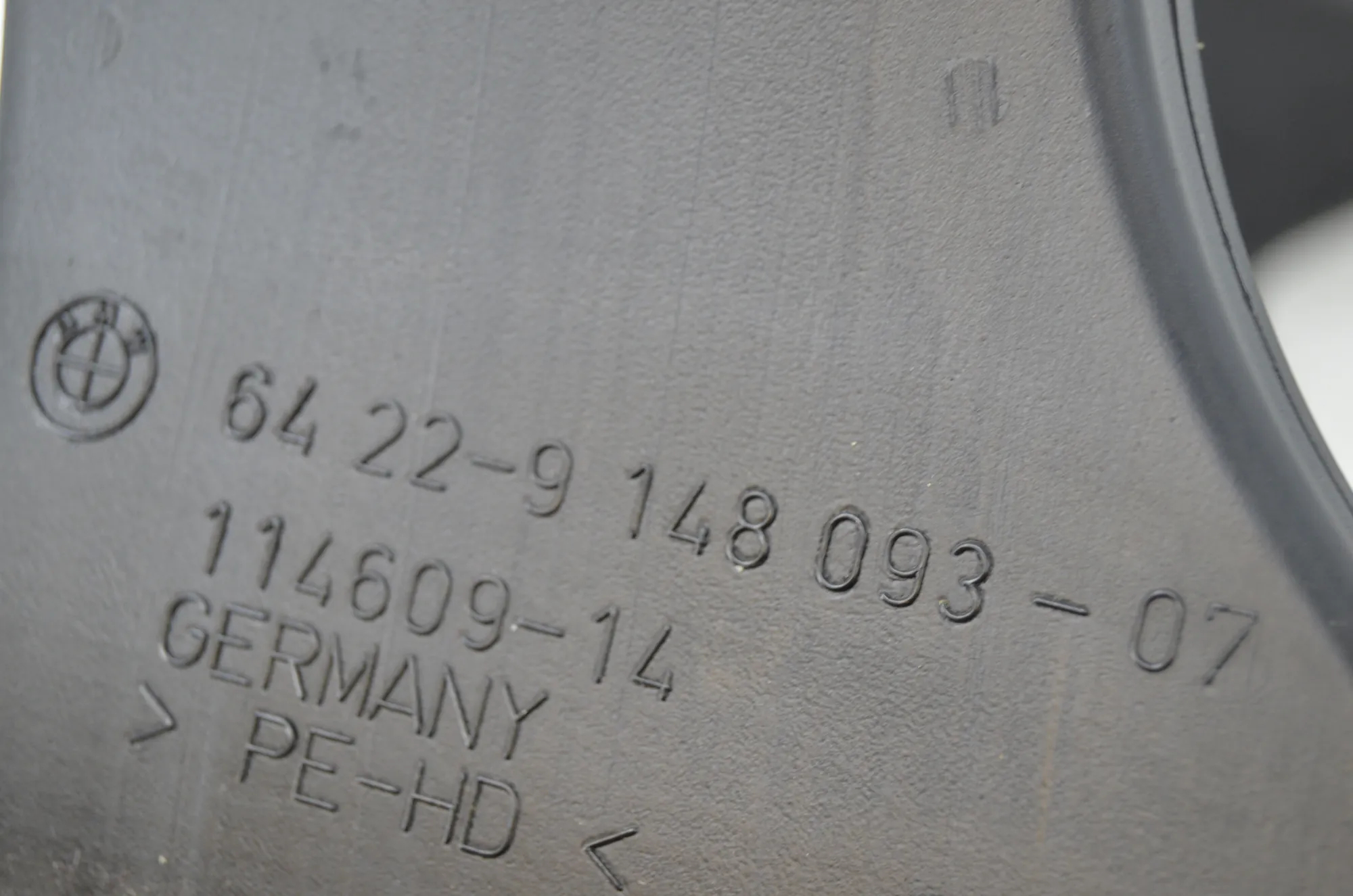 Interior Air Duct Channel – OEM 9148093 · BMW 5 Touring (F11) 530 d 2011 – 6