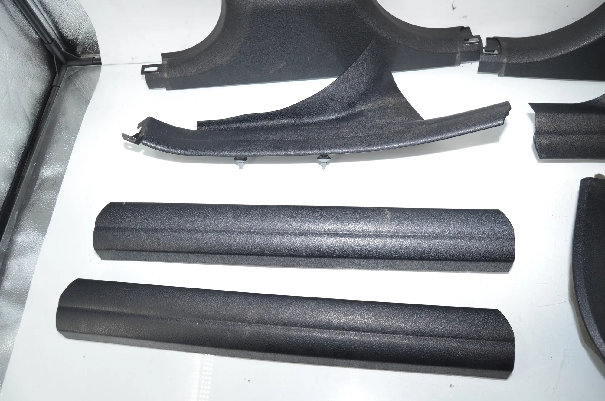 Front Right Sill Trim – OEM 9162735 · BMW 5 Touring (F11) 530 d 2011 – 5